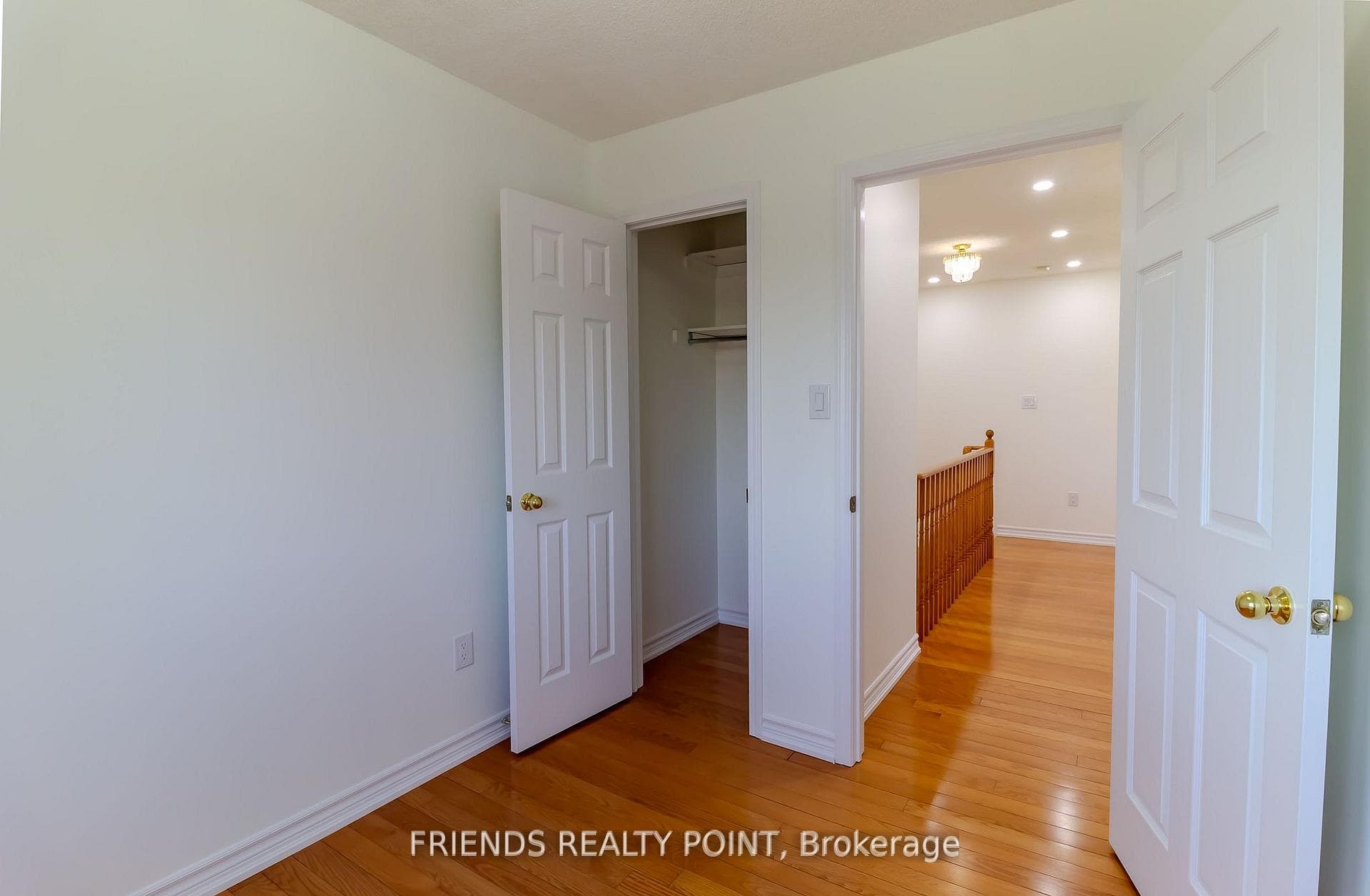 1075 Ellesmere Road Unit 5 photo 23