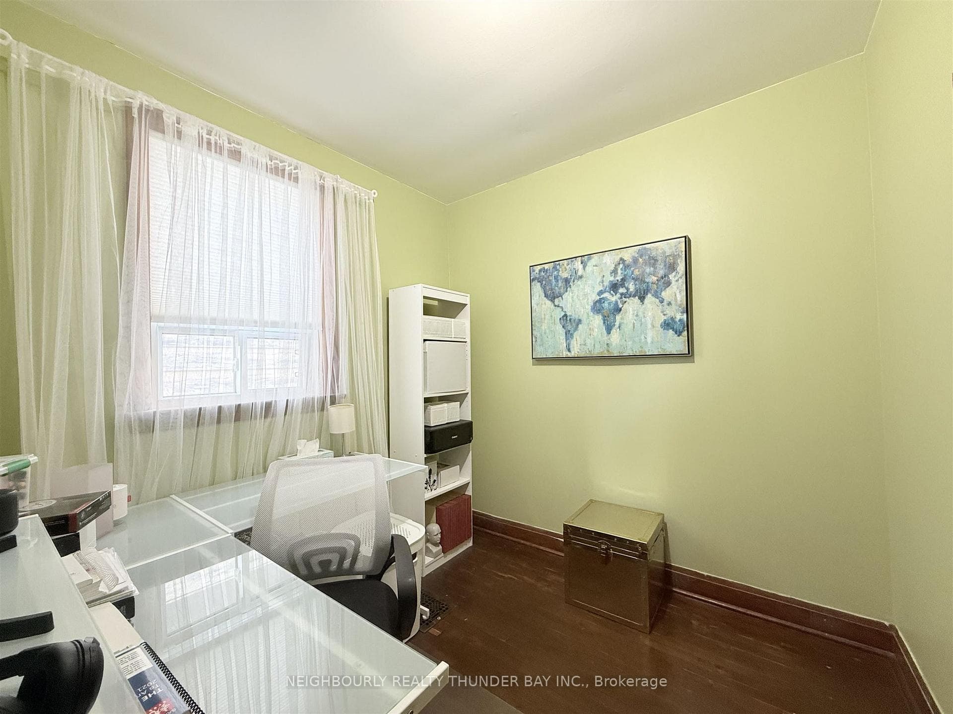 543 Leslie Avenue photo 13