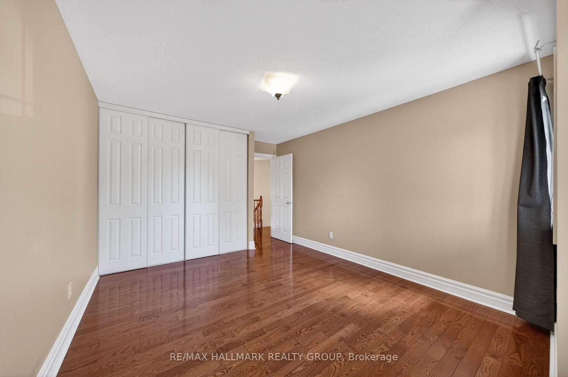 2030 Cherington Crescent photo 29