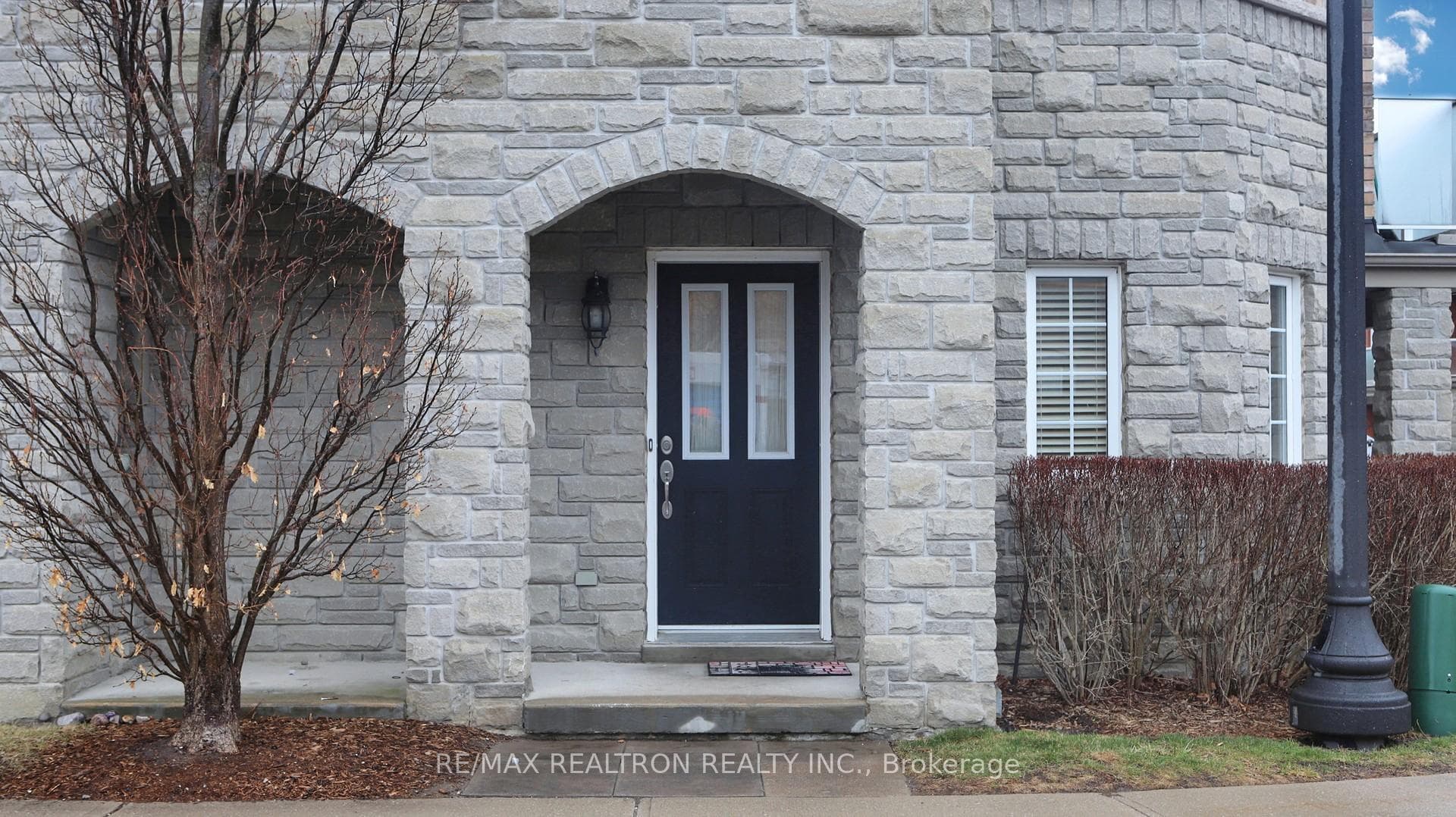 1701 Finch Avenue Unit 66 photo 4
