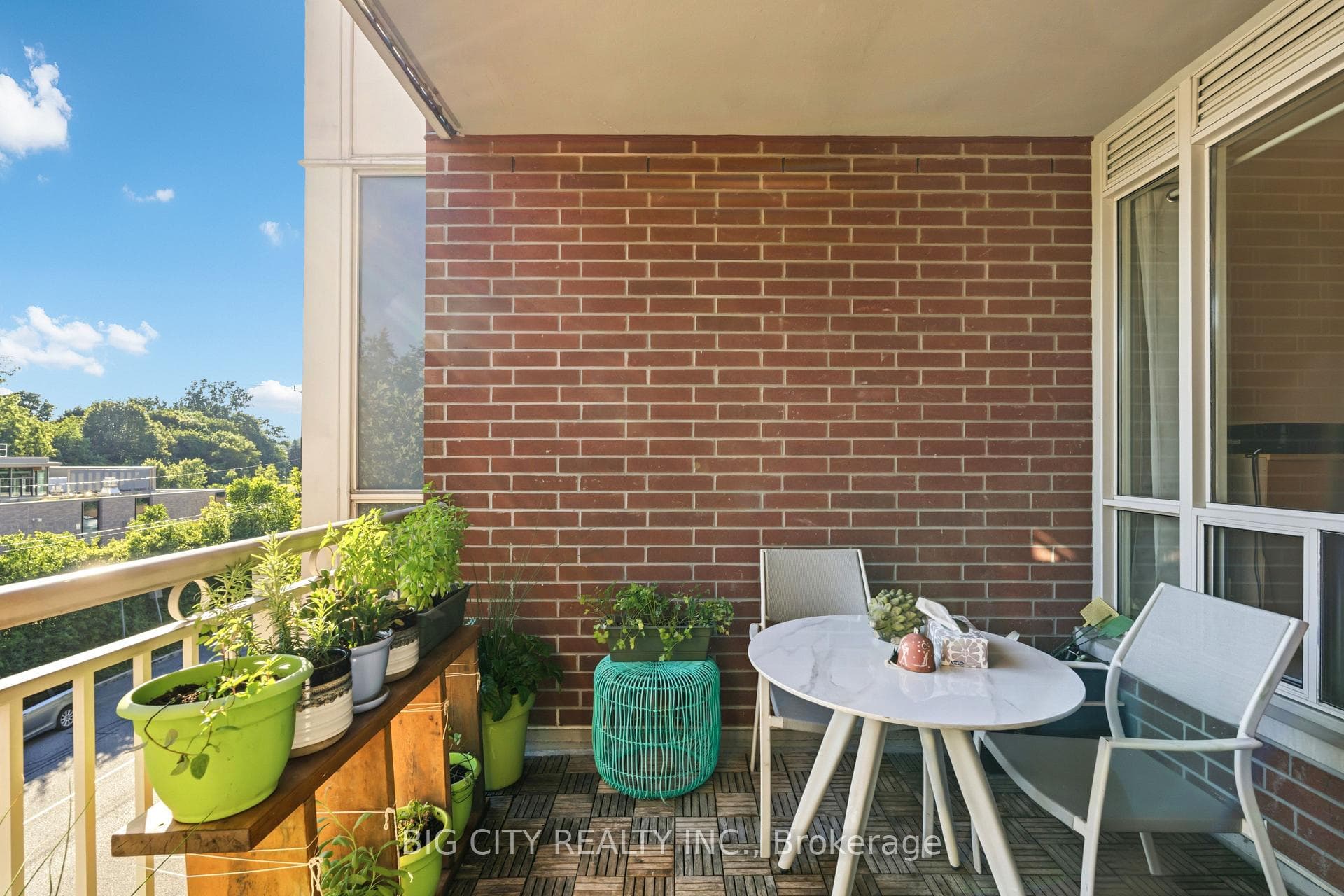 455 Rosewell Avenue Unit 412 photo 23