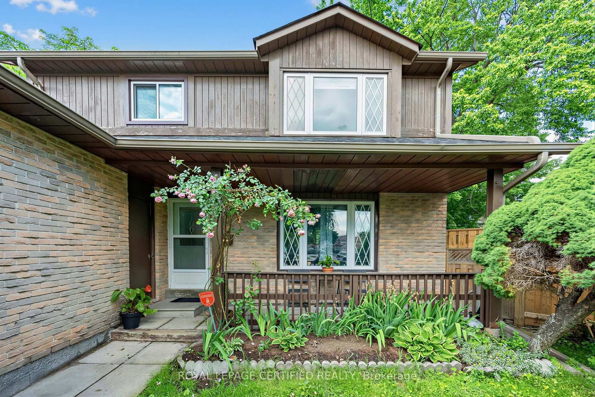 22 Borden Hill Court photo 4