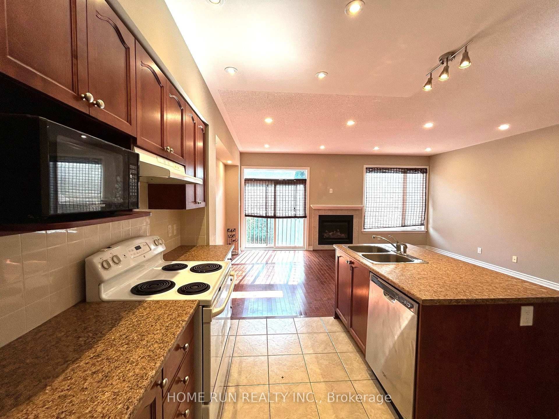 862 Fletcher Circle photo 13