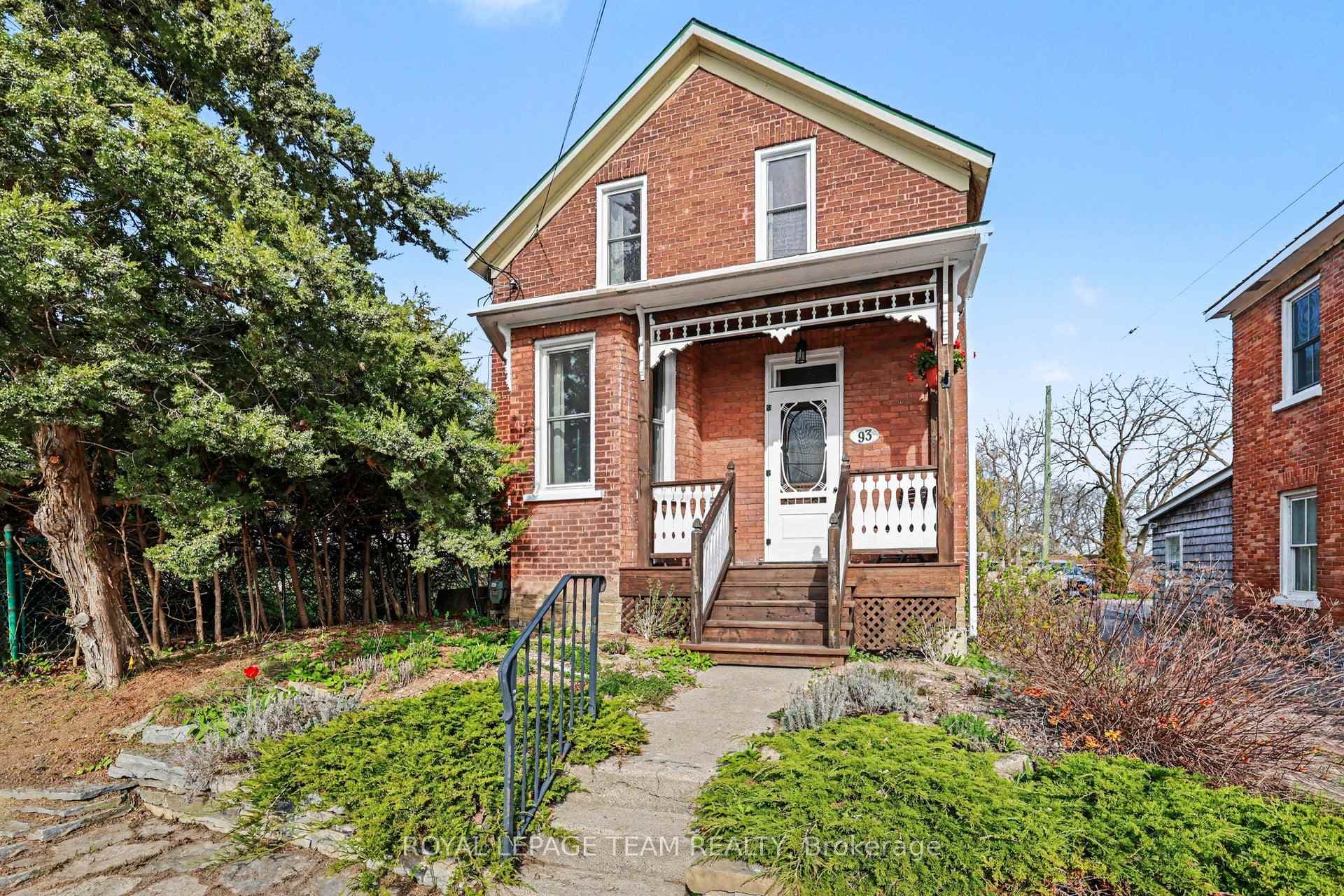 93 Queen Street photo 2