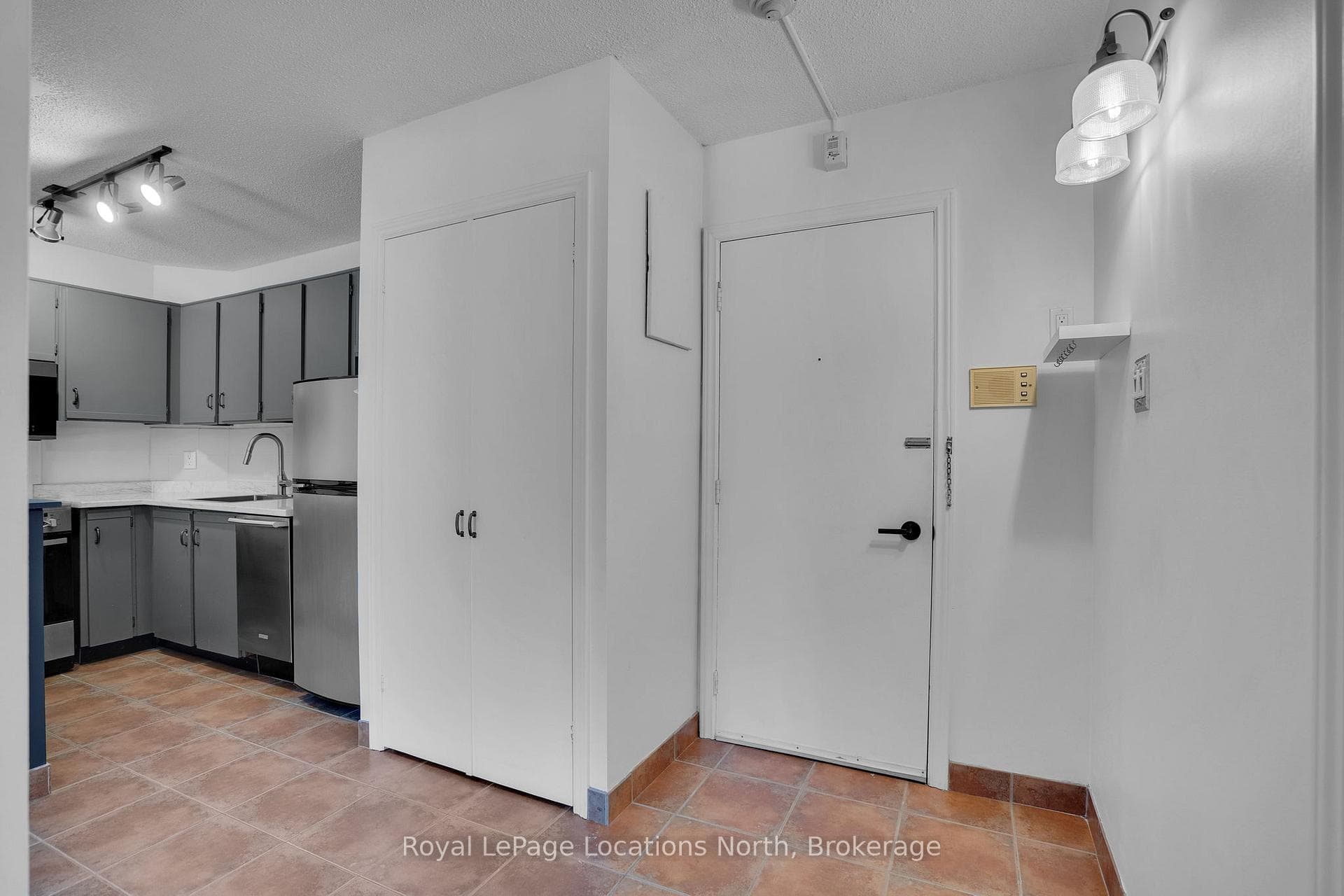 209472 Highway 26 Highway Unit 50 photo 4