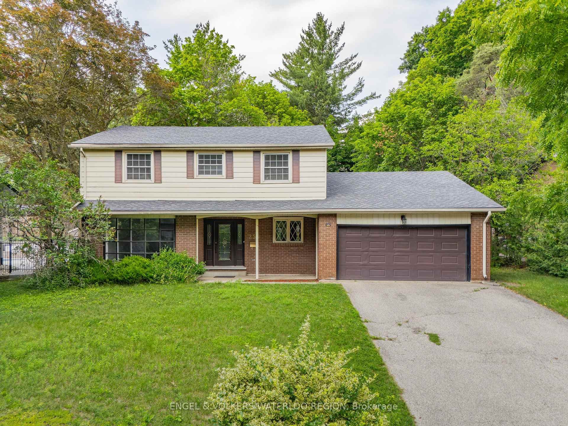 256 Shakespeare Drive photo 2