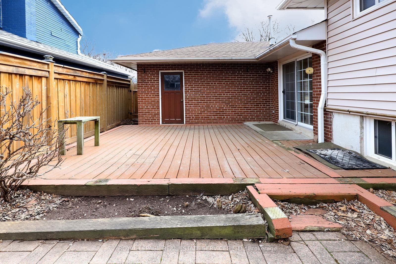 2671 Homelands Drive photo 25