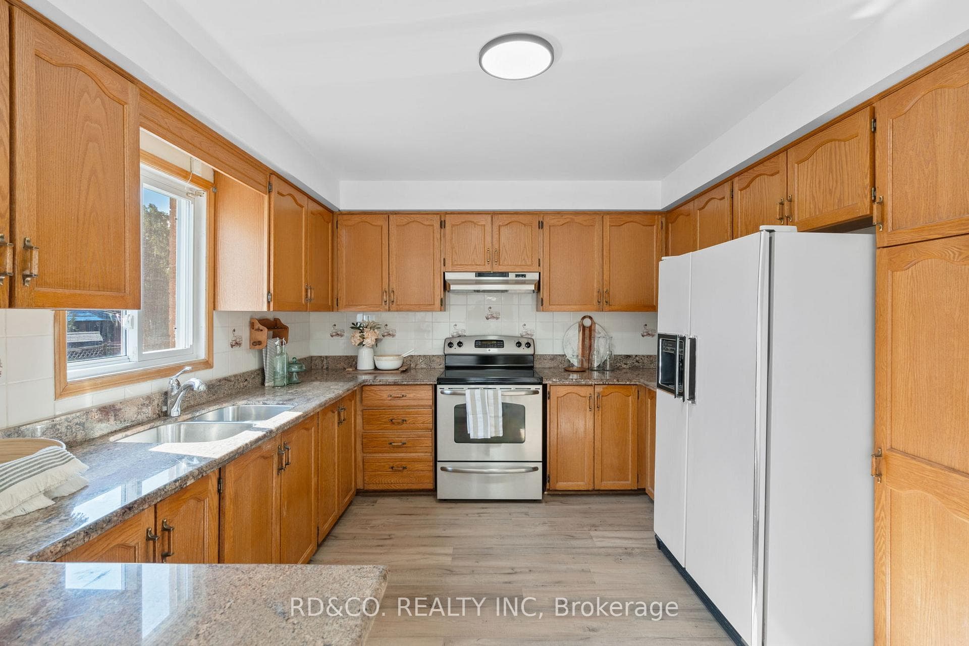 233 Raymerville Drive photo 12