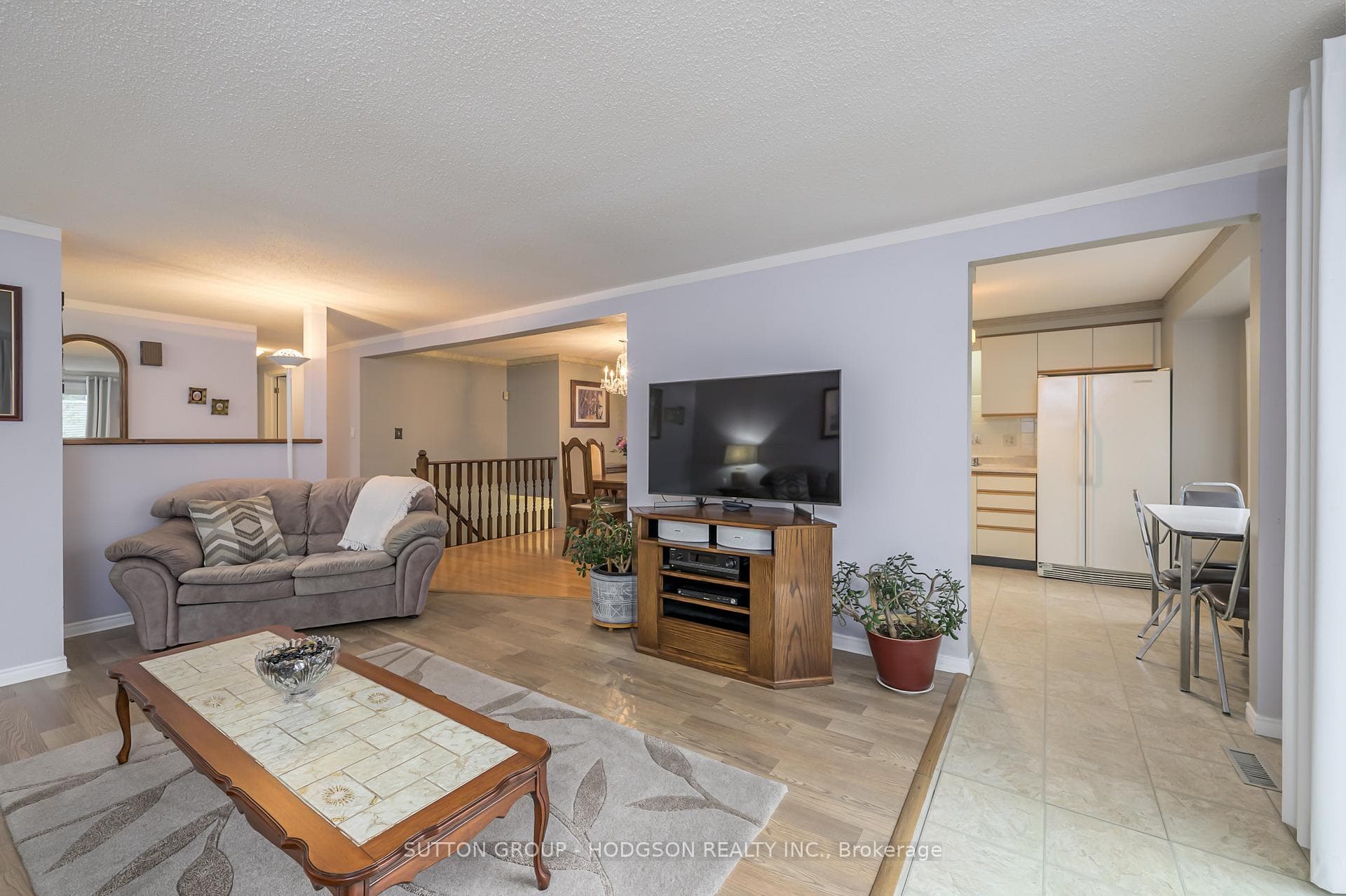 1159 Aldersbrook Road photo 7