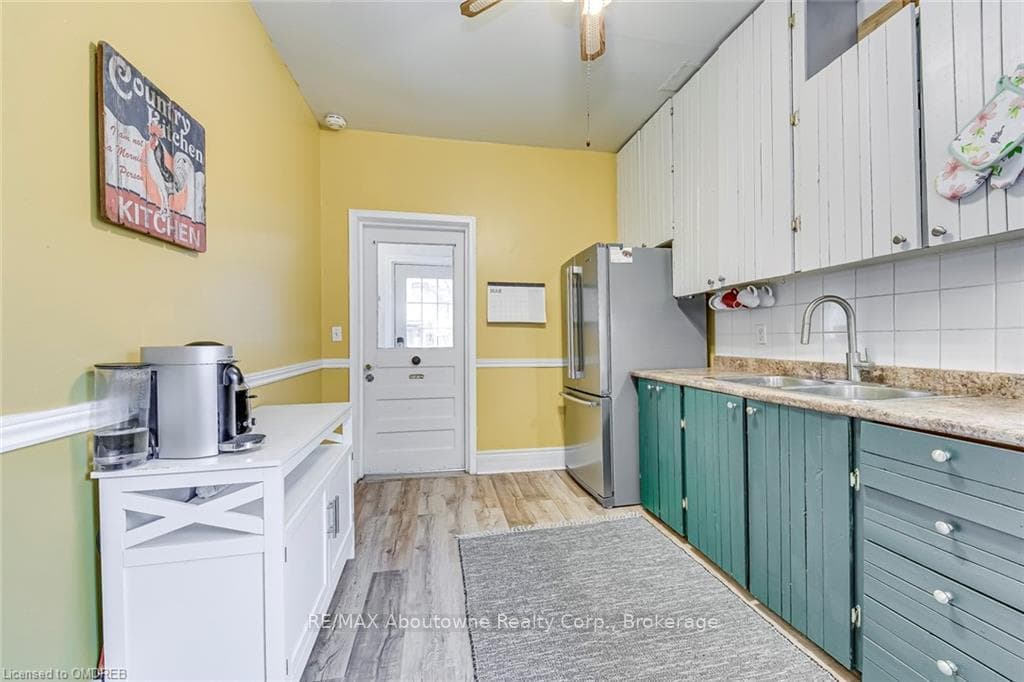478 KING WILLIAM Street photo 12