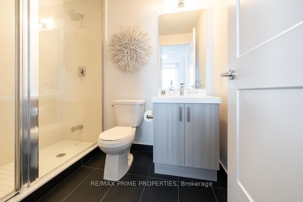 7895 Jane Street Unit 1802 photo 21