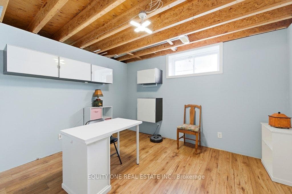 724 Des Merisiers Place photo 27