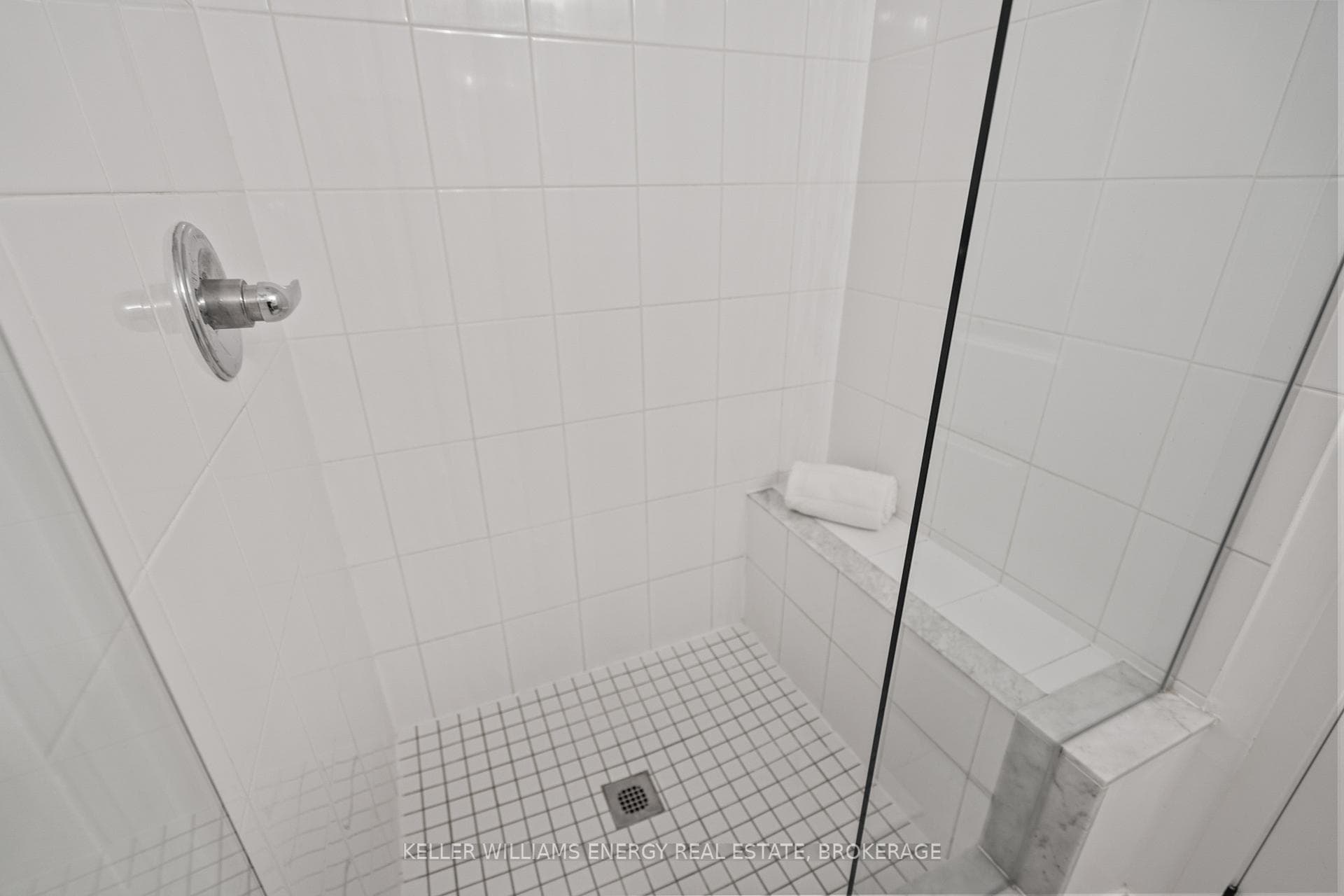 2550 Castlegate Crossing N/A Unit 302 photo 23
