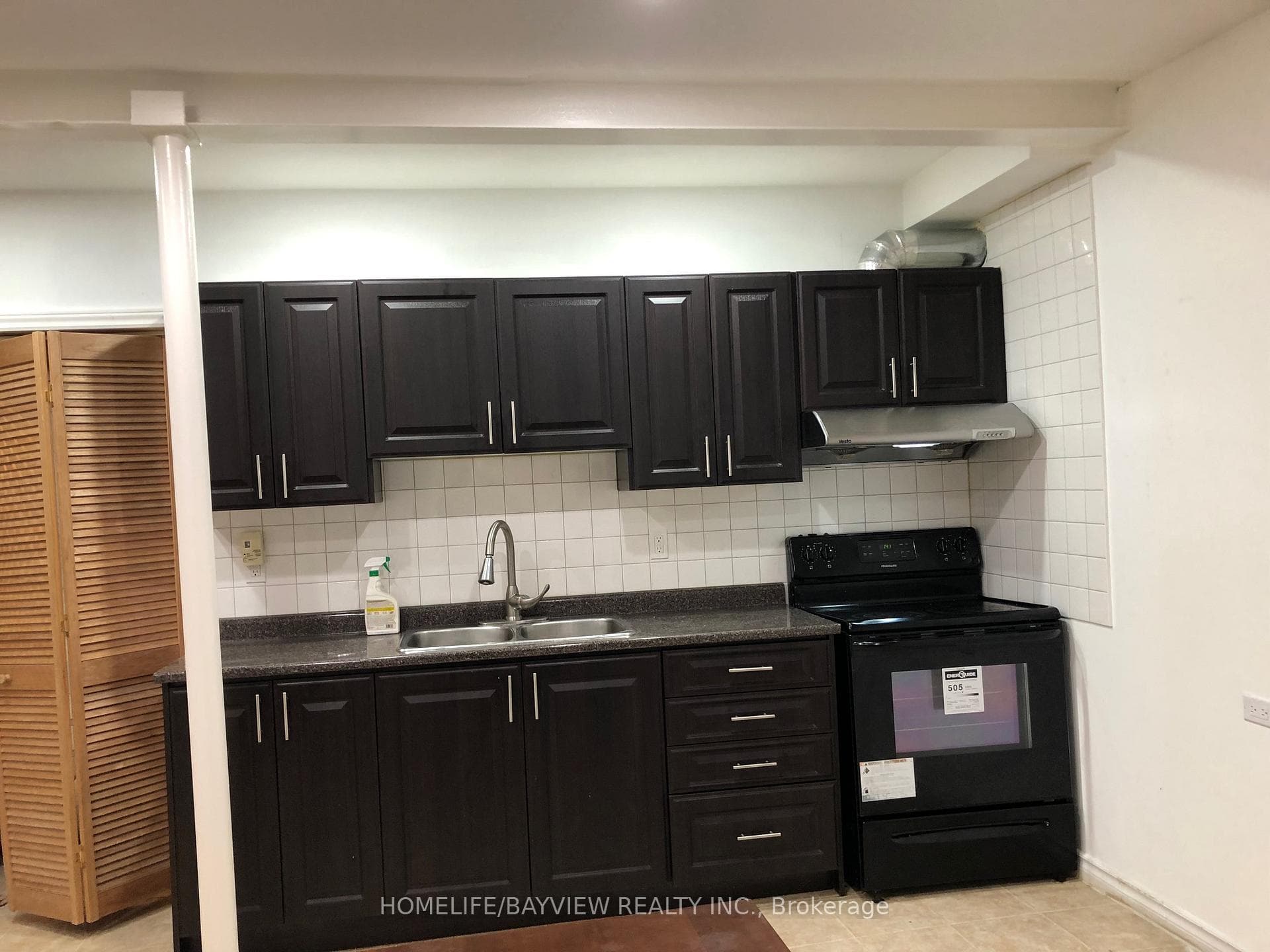 201 Westmore Drive Unit Bsmt photo 8