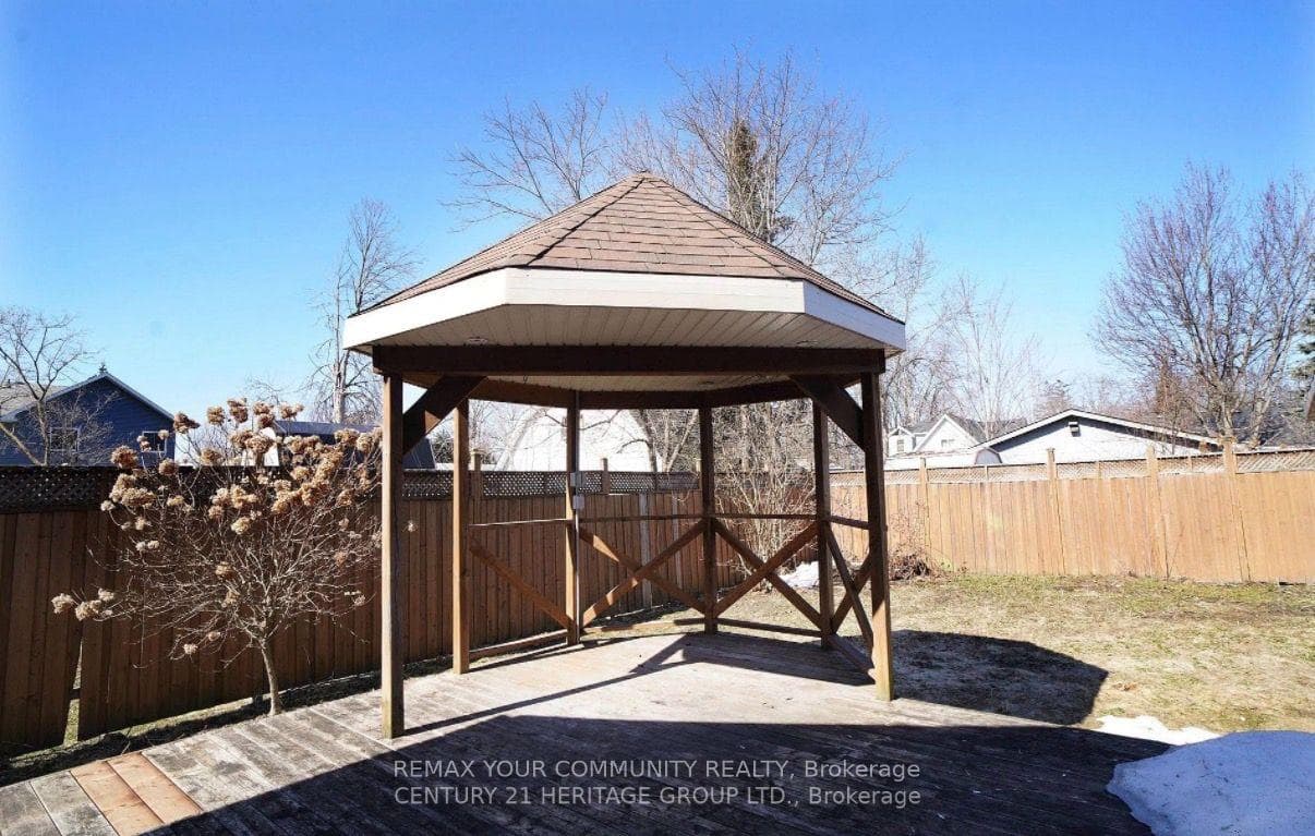 236 Simcoe Avenue photo 42