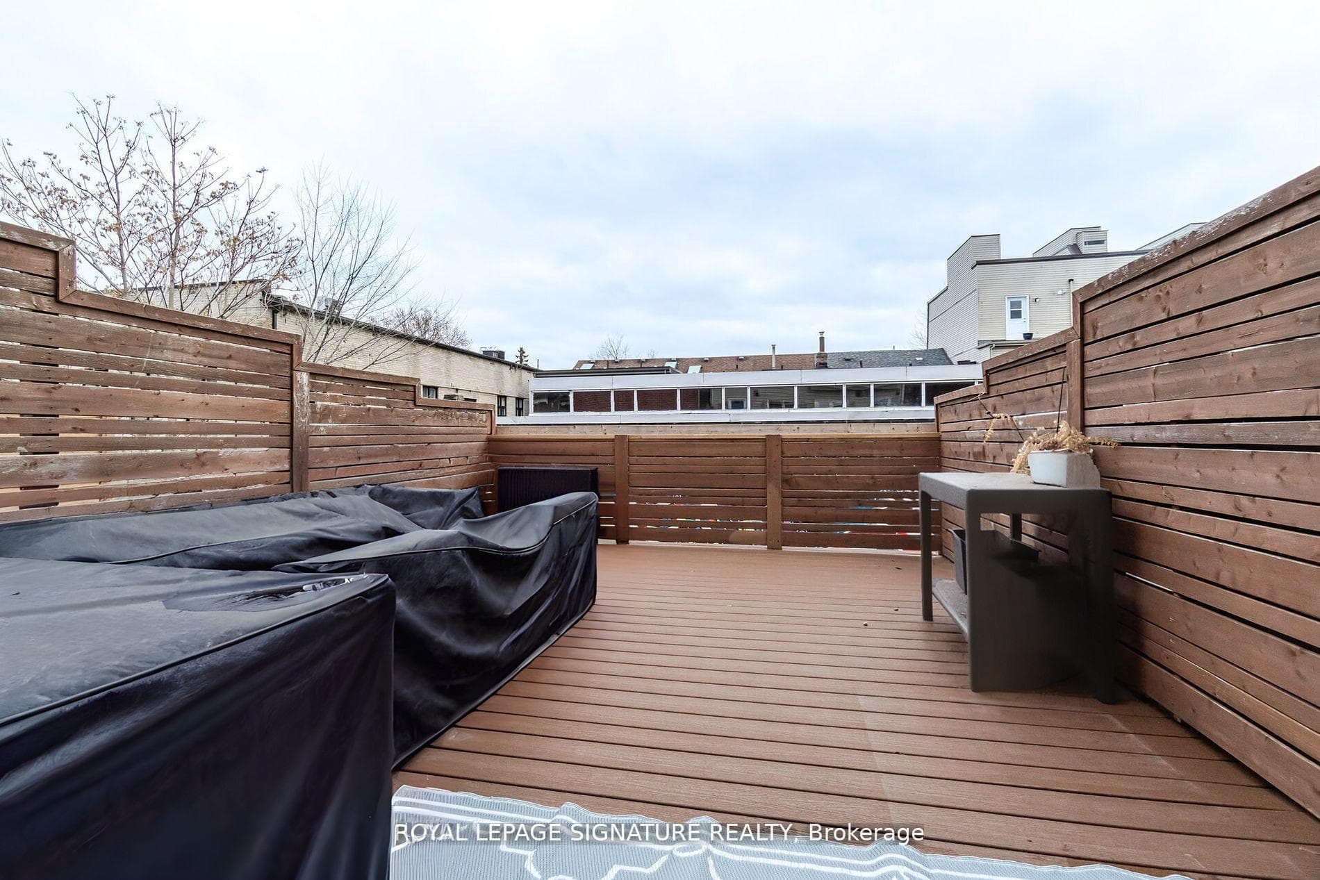 761 Richmond Street photo 20
