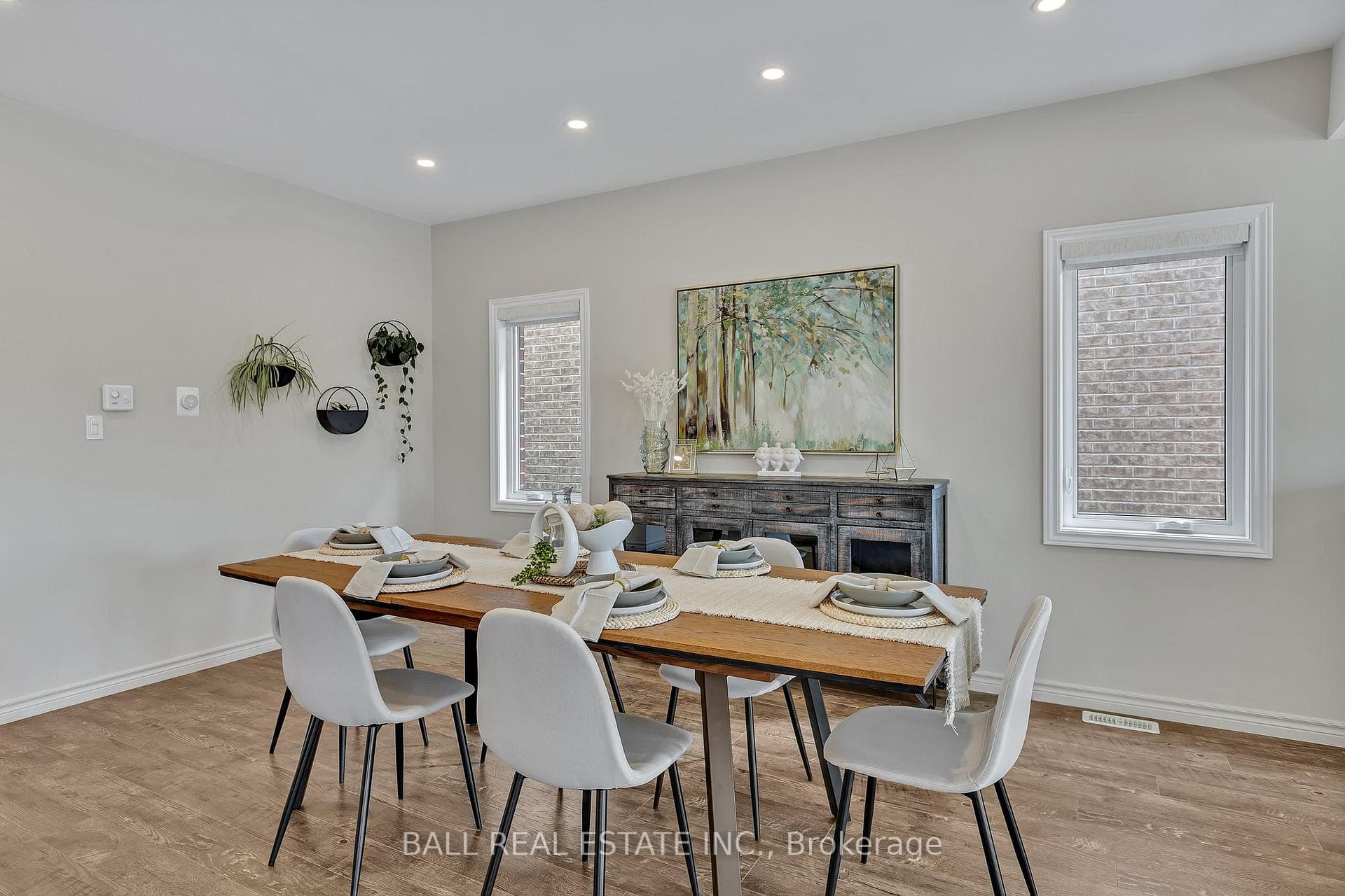 723 Sawmill Road photo 11
