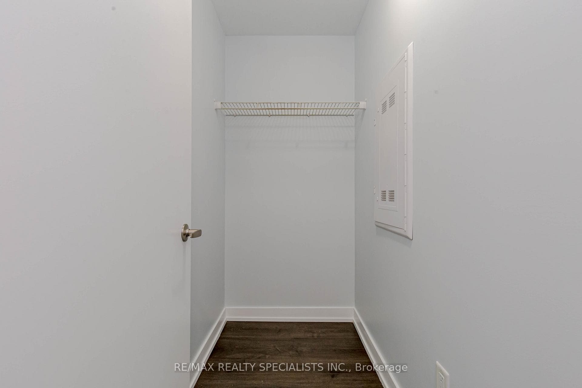 2486 OLD BRONTE Road Unit 616 photo 25