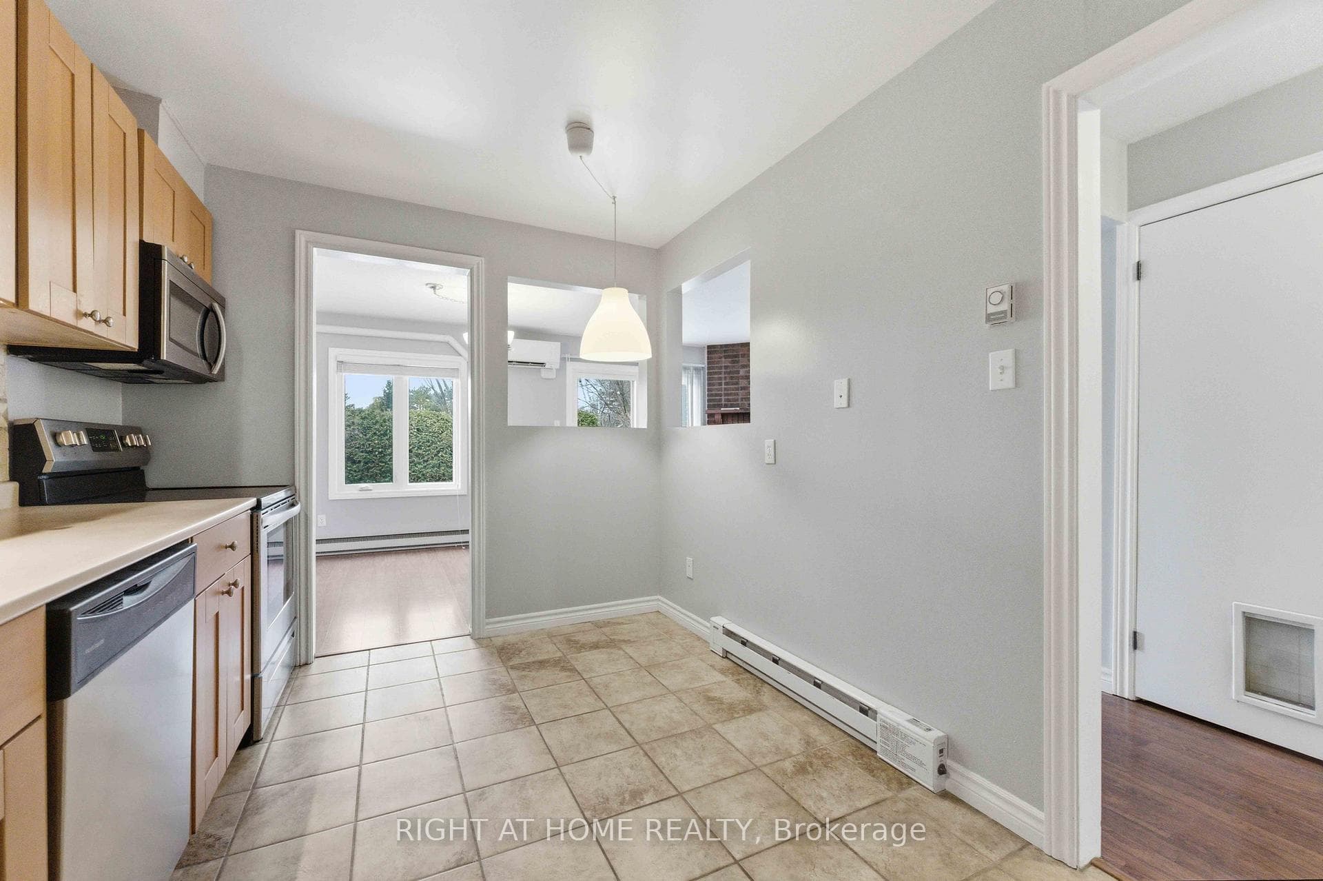 4 Chisholm Court photo 13