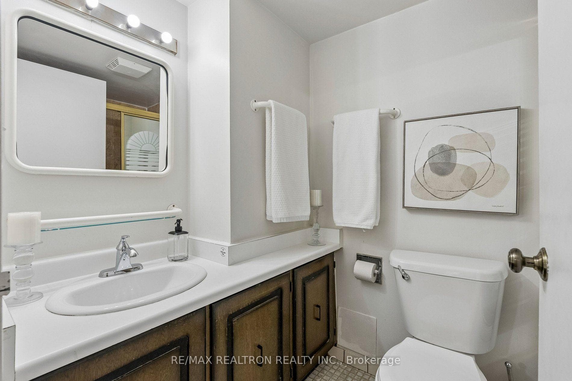 1111 Steeles Avenue Unit 307 photo 30
