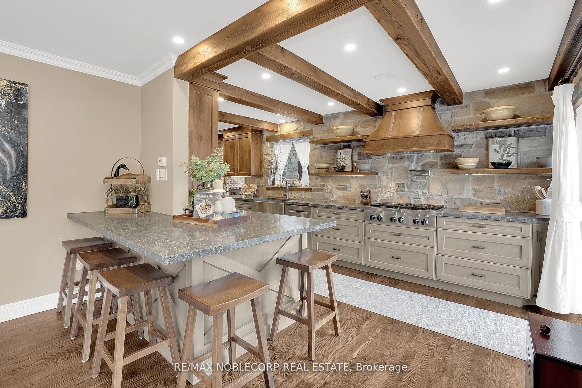 18181 Humber Station Road photo 14