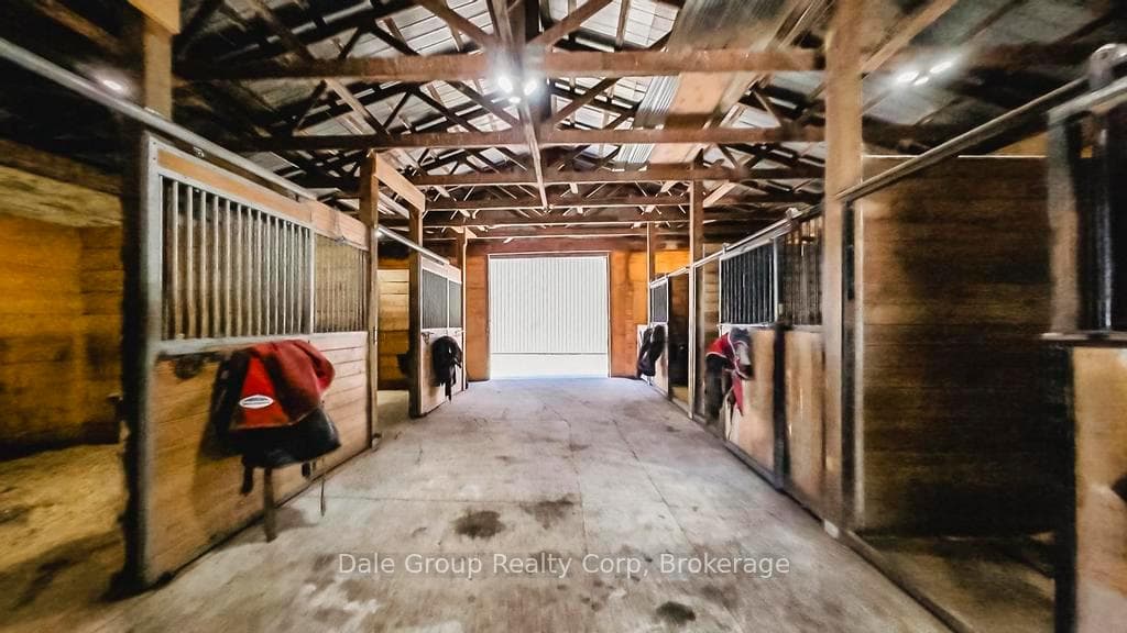 41488 Londesboro Road photo 34