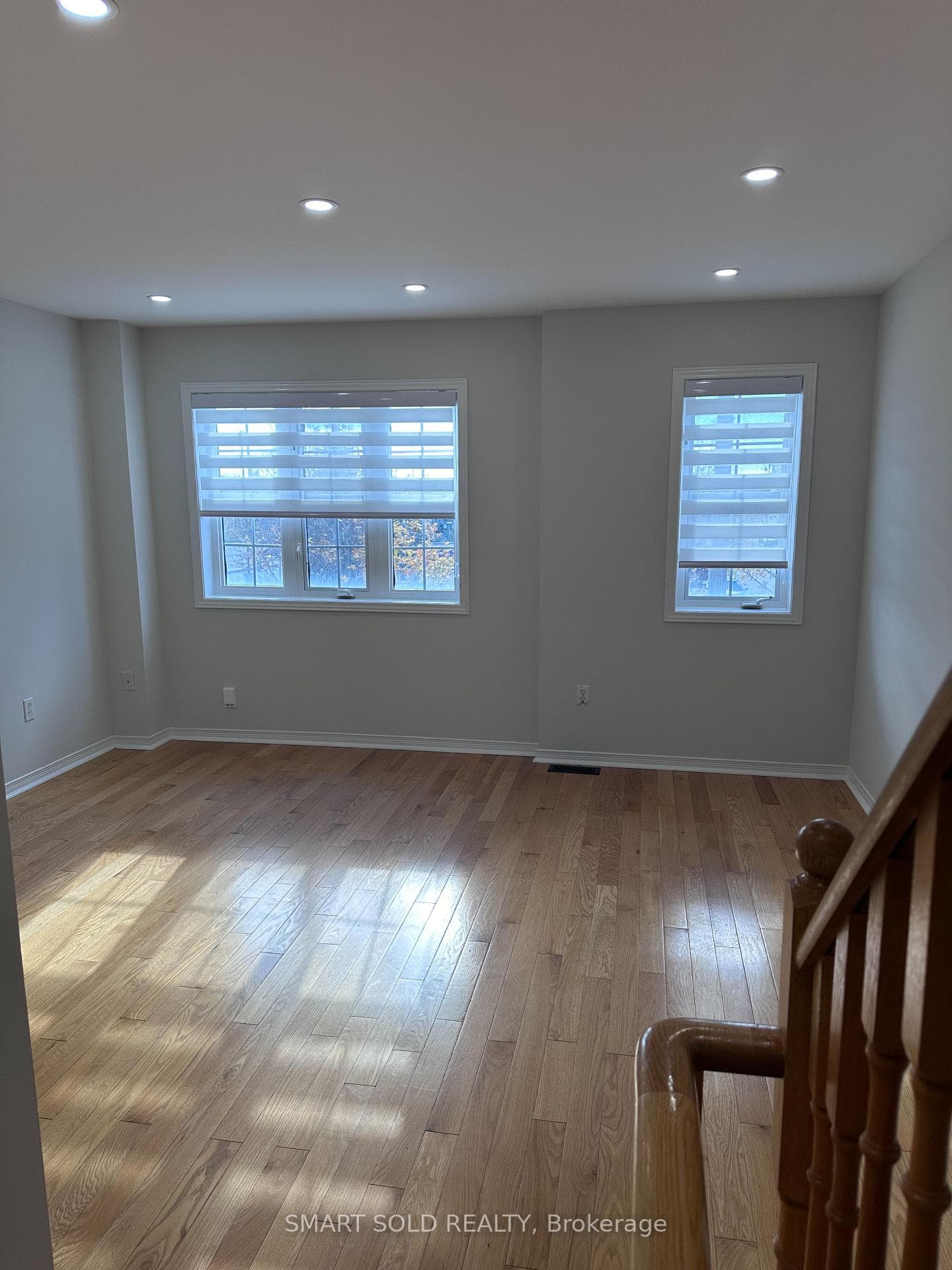 212 Bantry Avenue photo 6