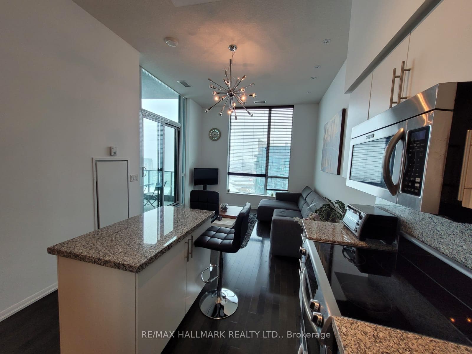 215 Fort York Boulevard Unit 3808 photo 7