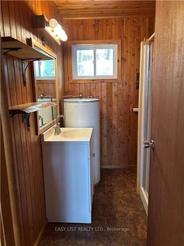 1390 River Road photo 18