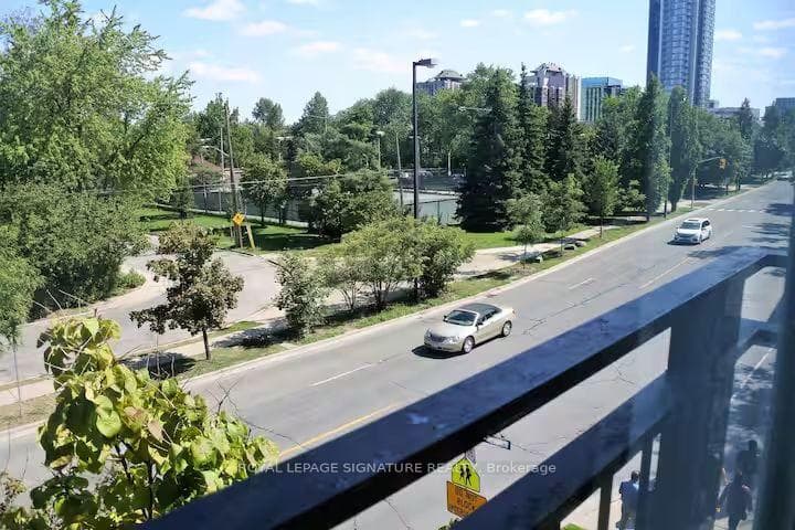 38 Hollywood Avenue Unit 317 photo 16