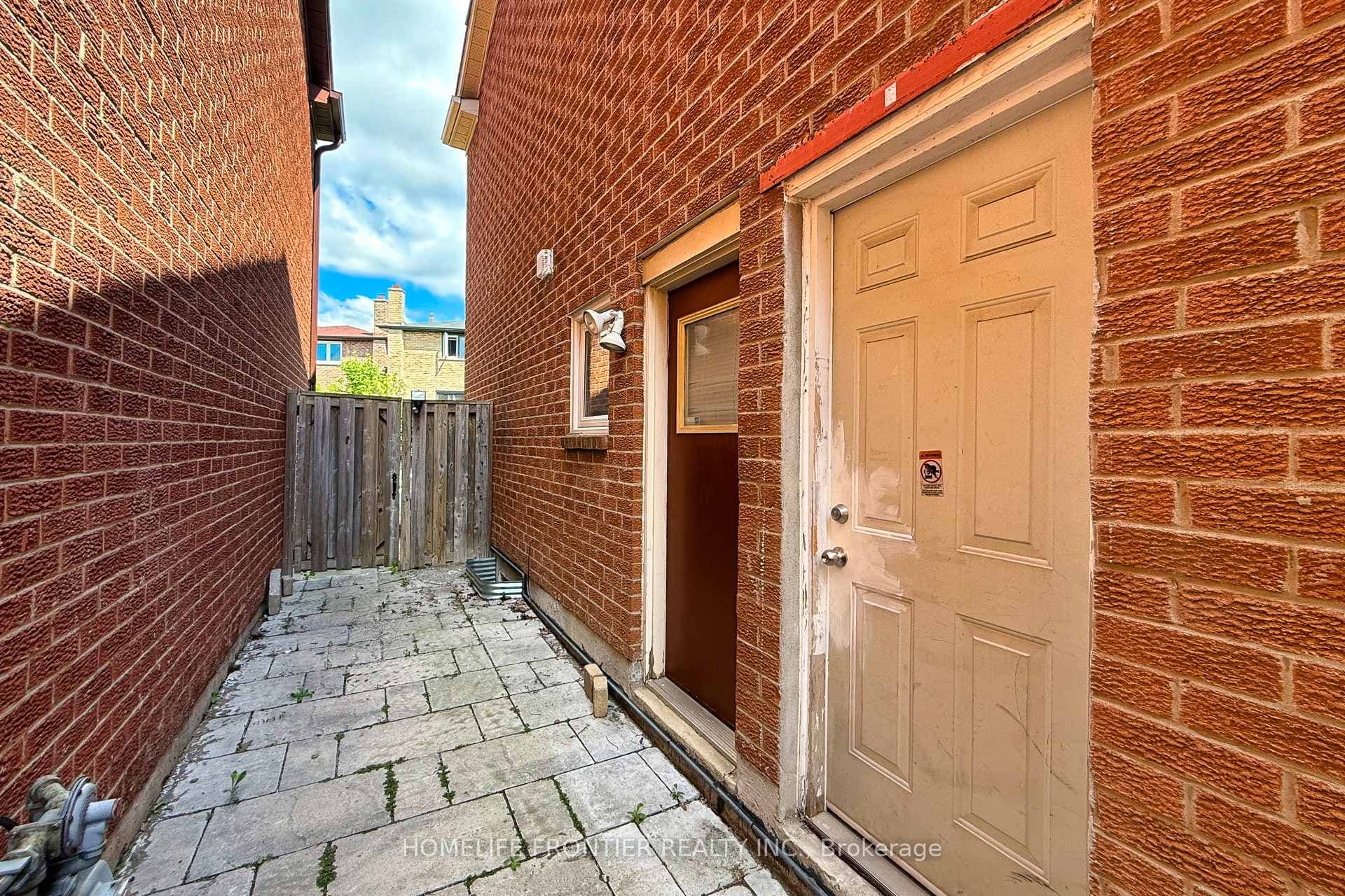 258 Conley Street Unit Bsmt photo 16