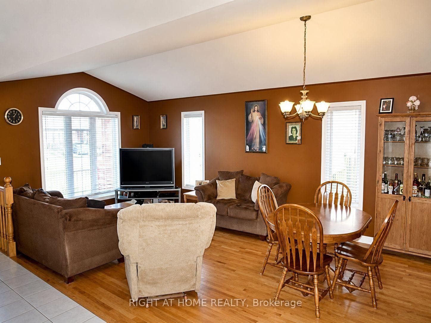 62 Highland Road Unit Upper photo 4