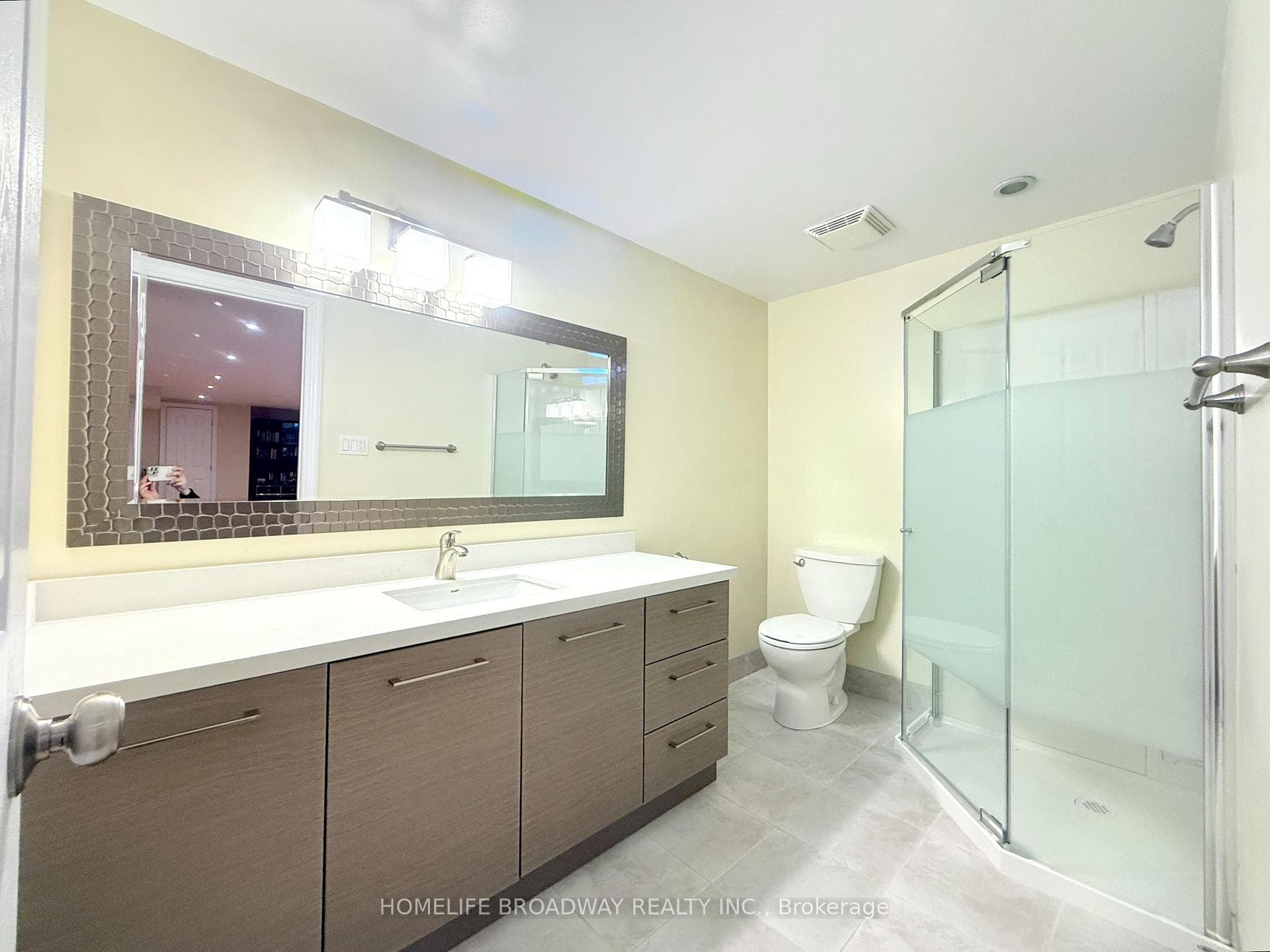 1099 Lovingston Crescent photo 24