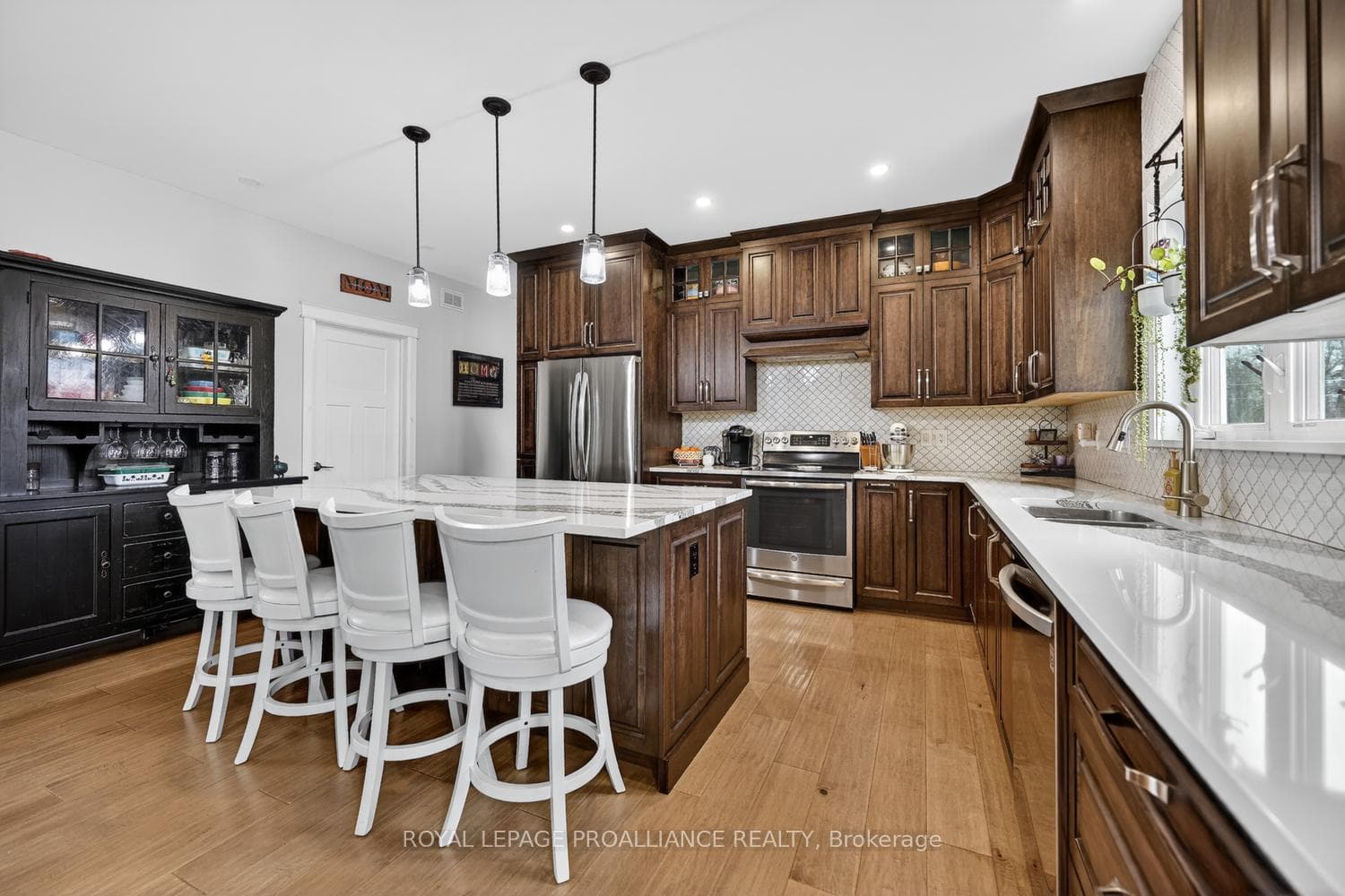 10932 Jellyby Road photo 15