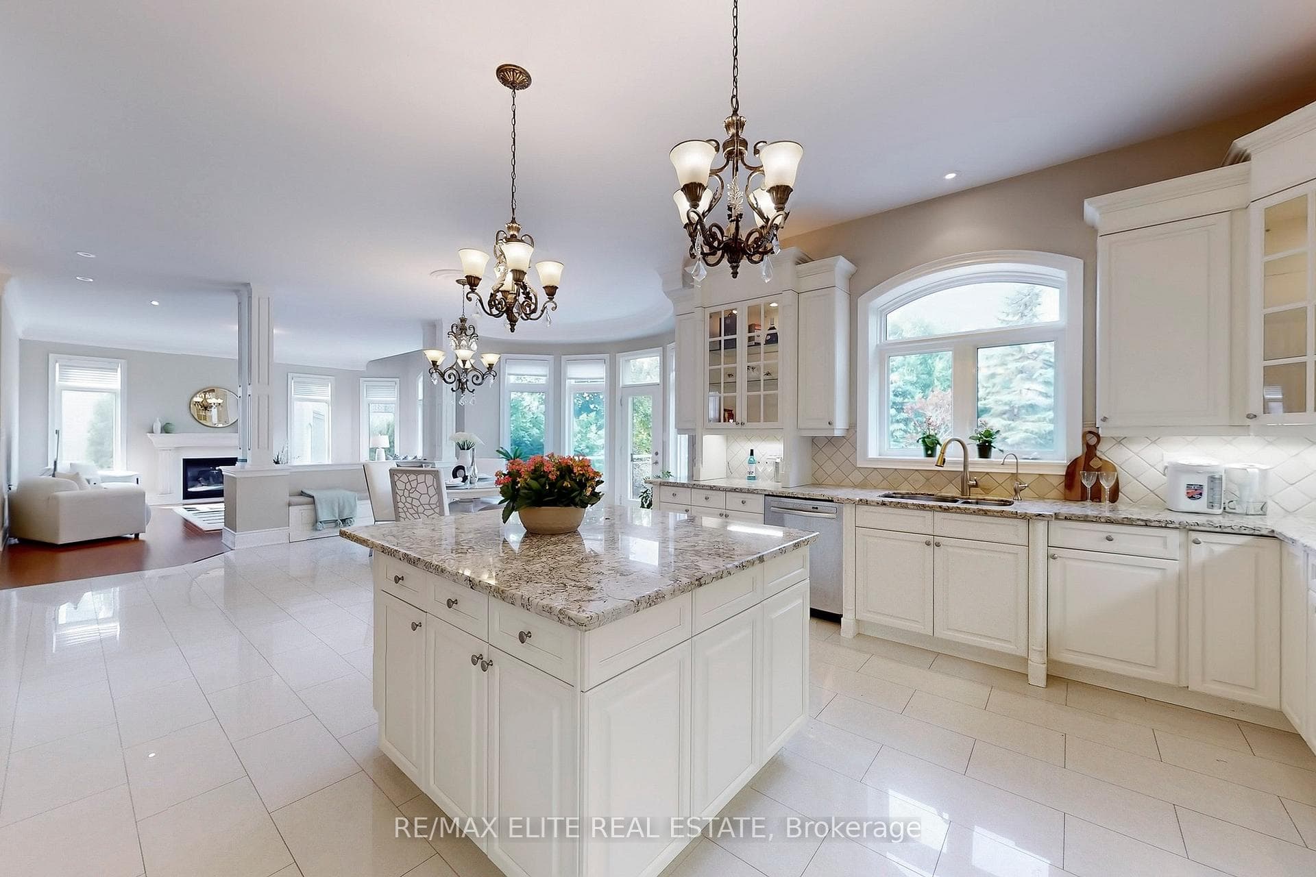 59 Carisbrooke Circle photo 10