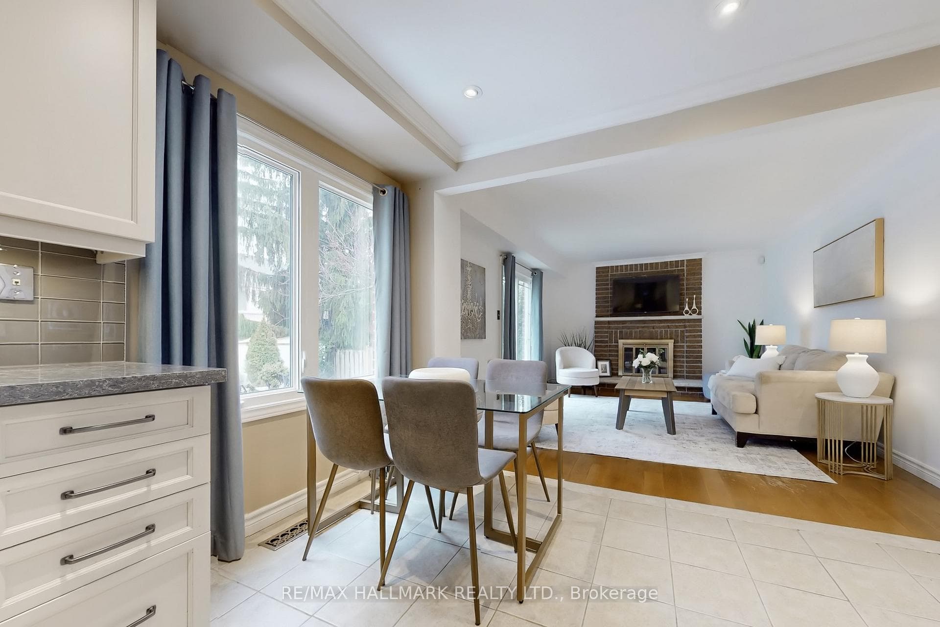 45 Larkin Avenue photo 15