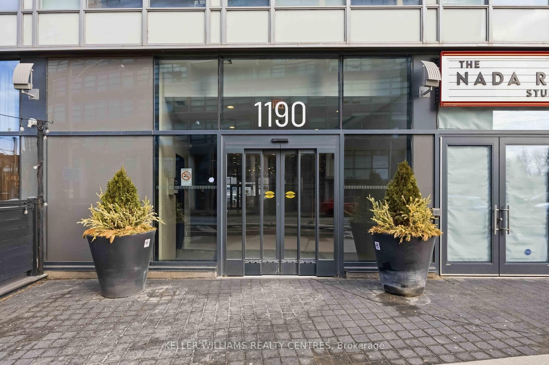 1190 Dundas Street Unit 807 photo 16