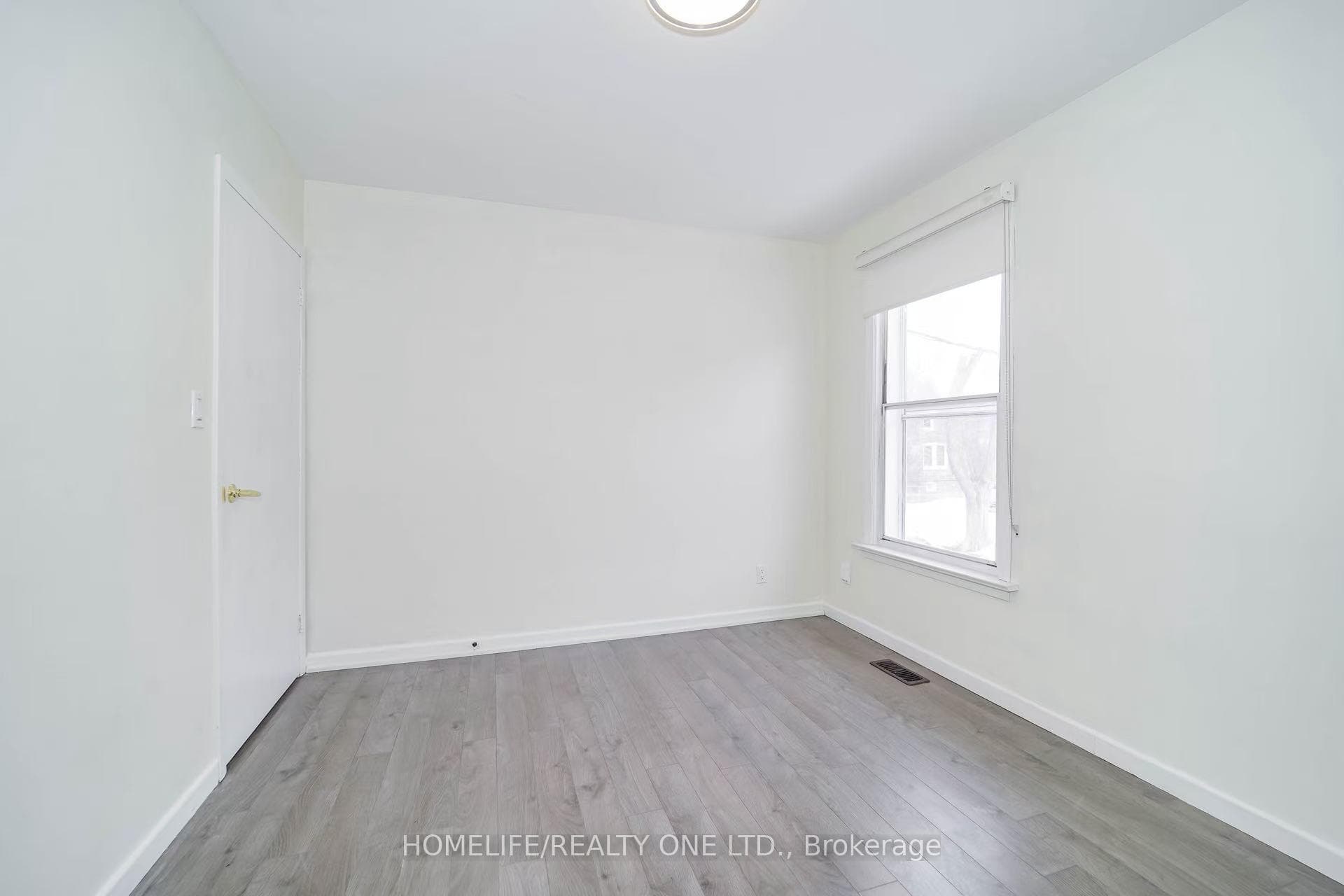 104 Benson Avenue photo 13