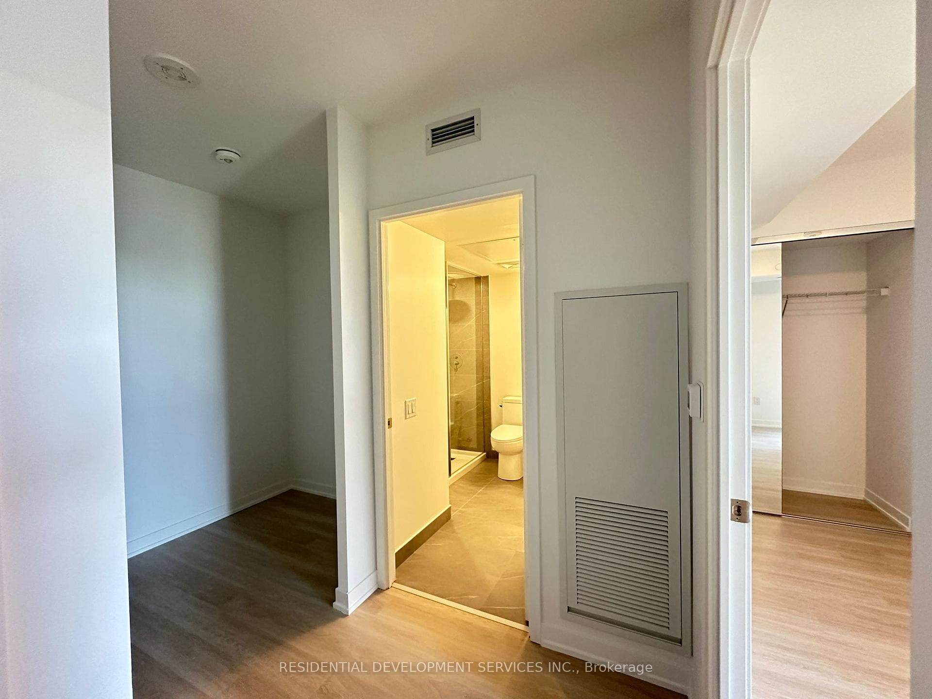 500 Wilson Avenue Unit 609 photo 5