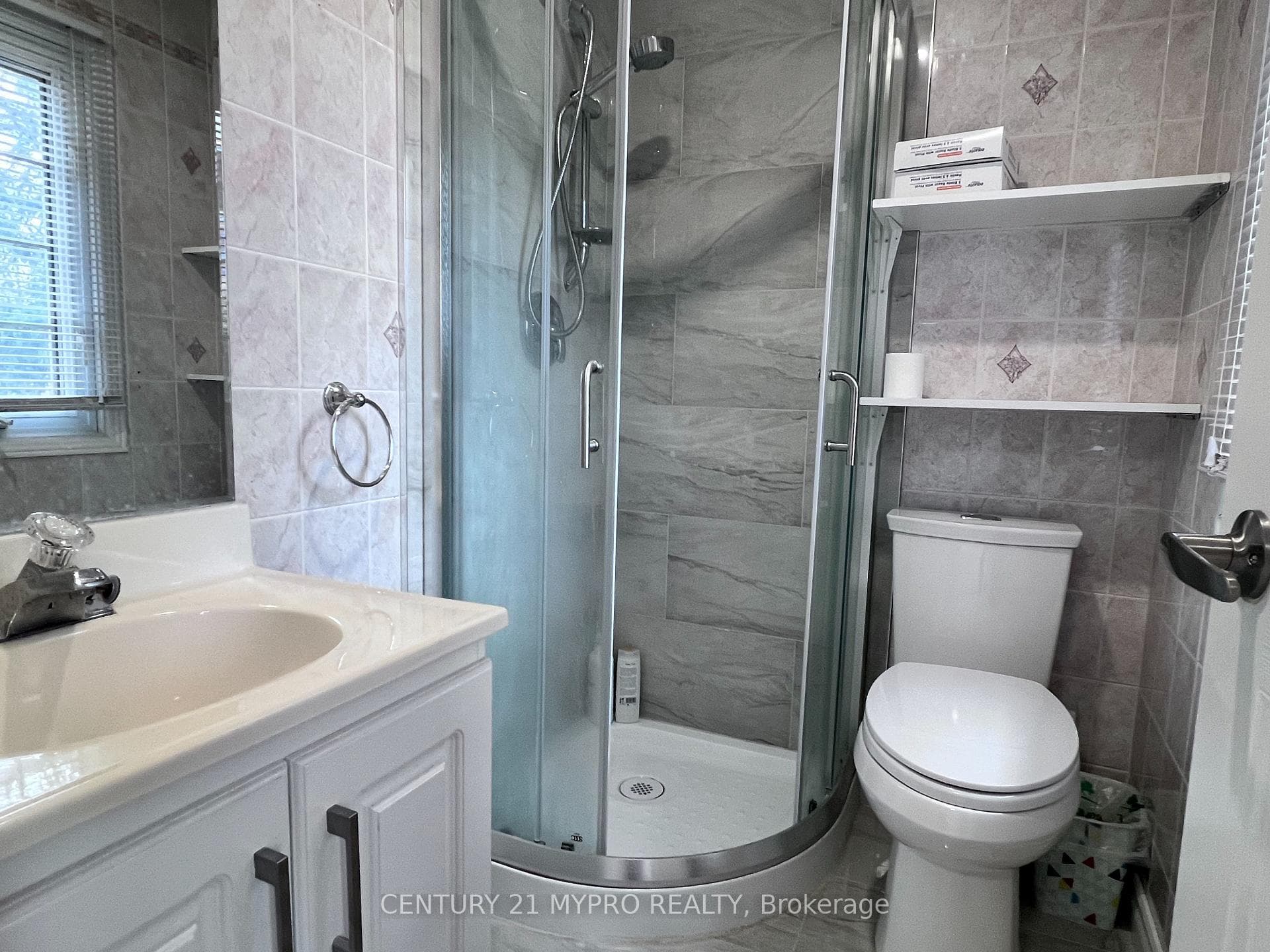 230 Enchanted Hills Crescent photo 7