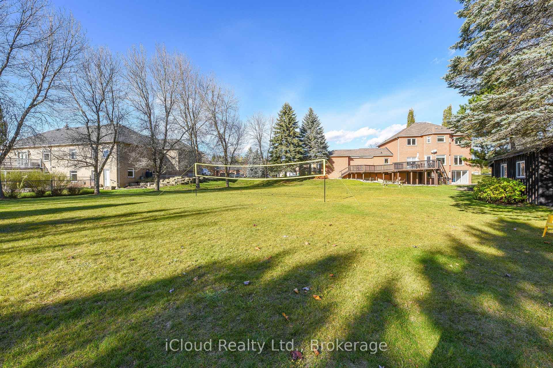 25 Giles Road photo 43
