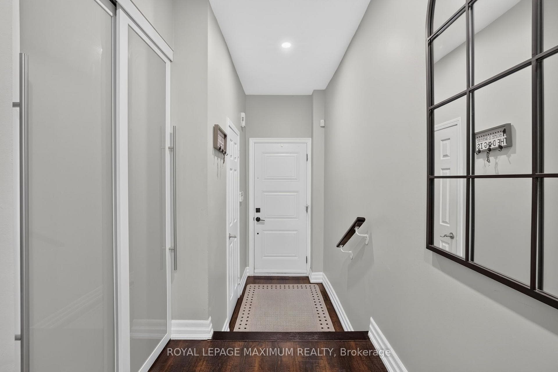6 Jensen Court photo 4