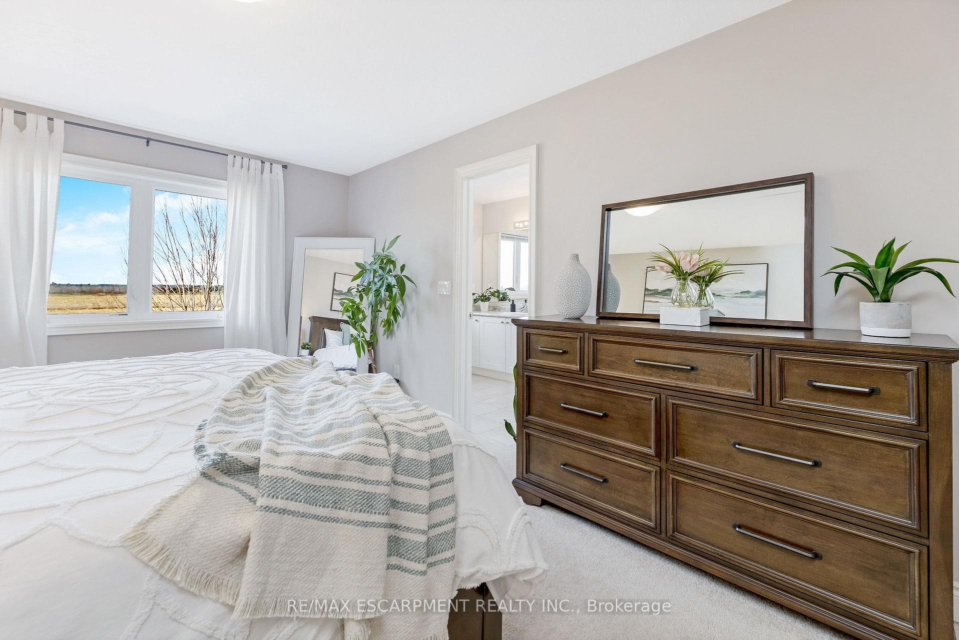 89 Courtney Street photo 18