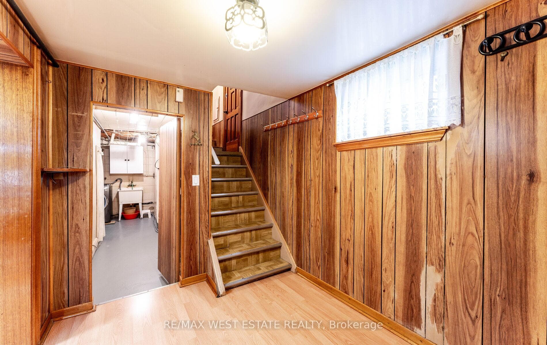 1468 Wilson Avenue photo 35