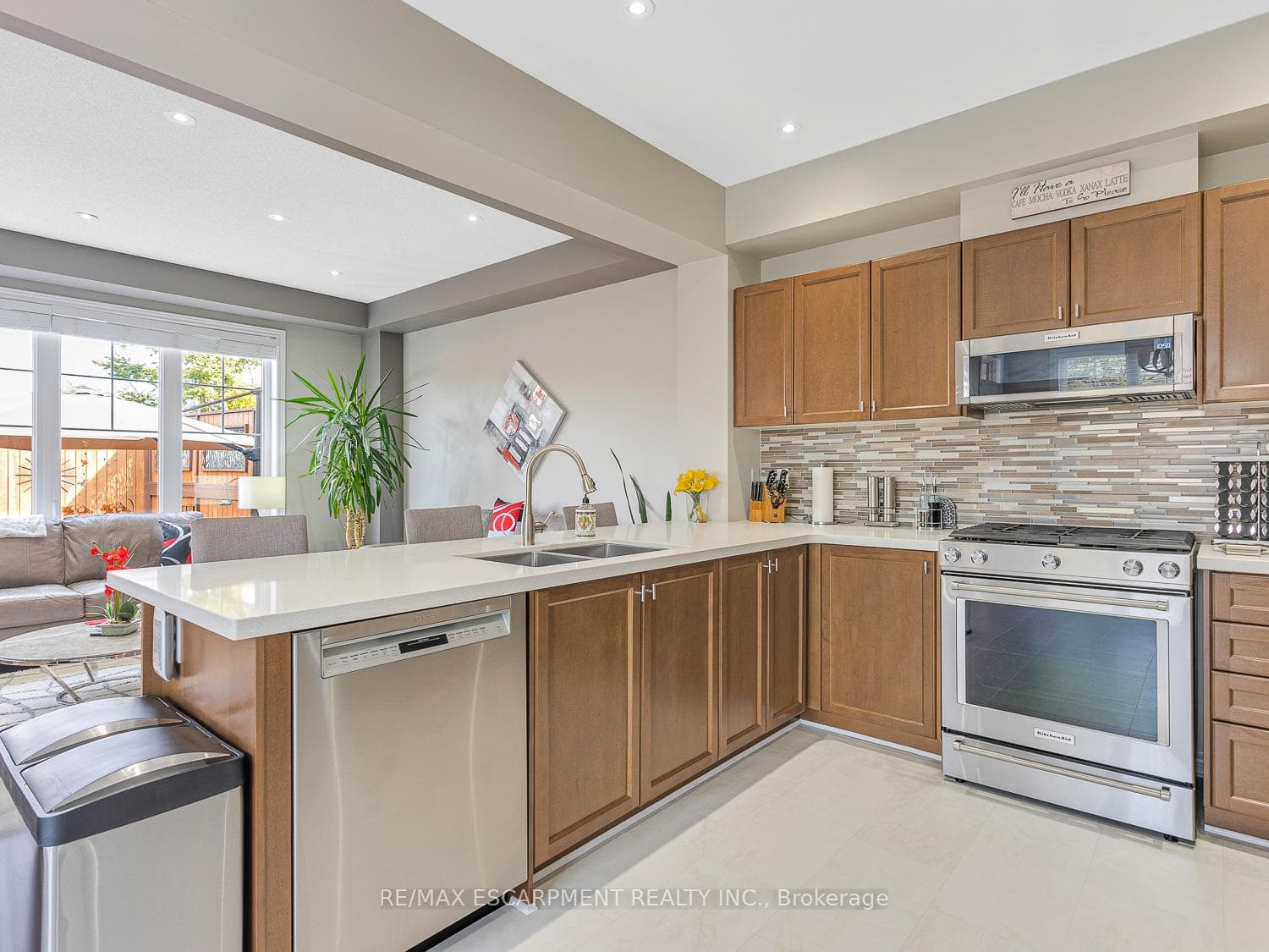 3275 Stalybridge Drive Unit 20 photo 7