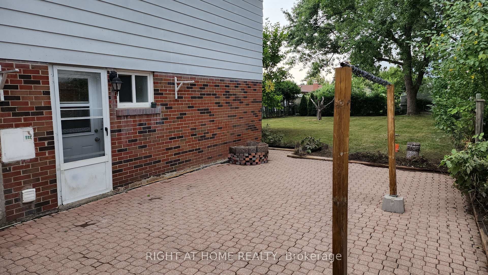 3330 Verhoeven Drive photo 4