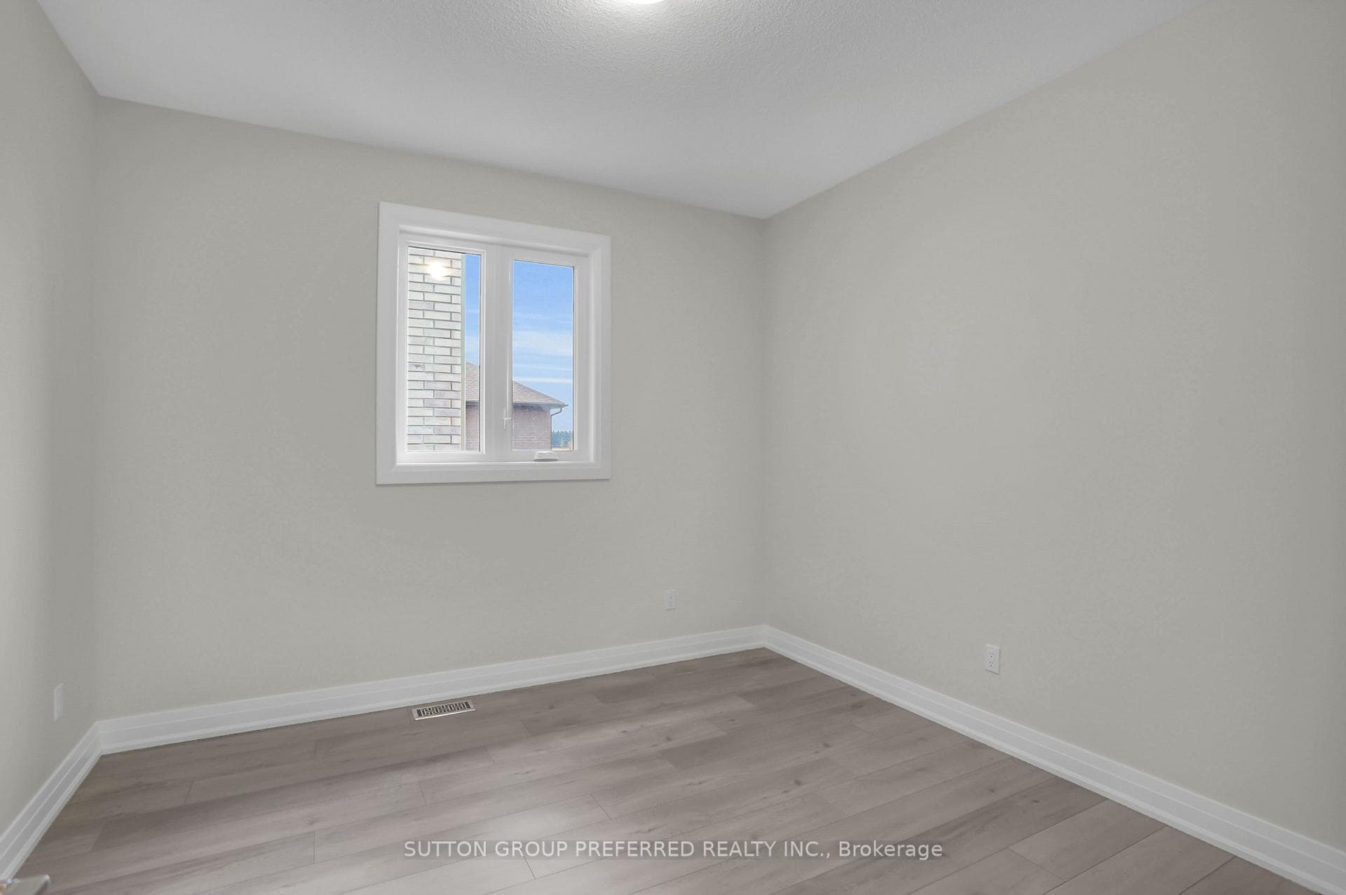 248 Leitch Street photo 28