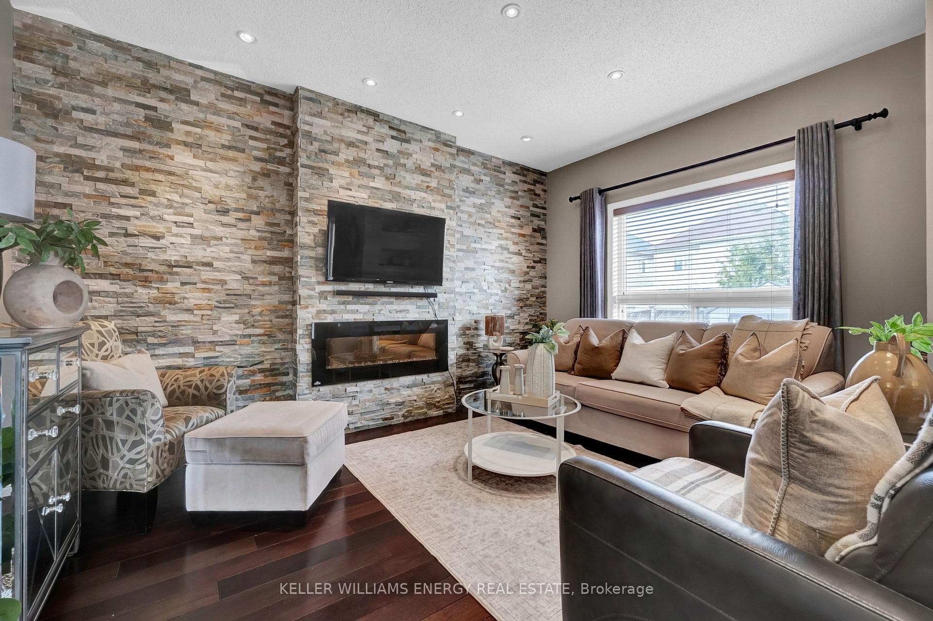 1307 MacInally Court photo 16