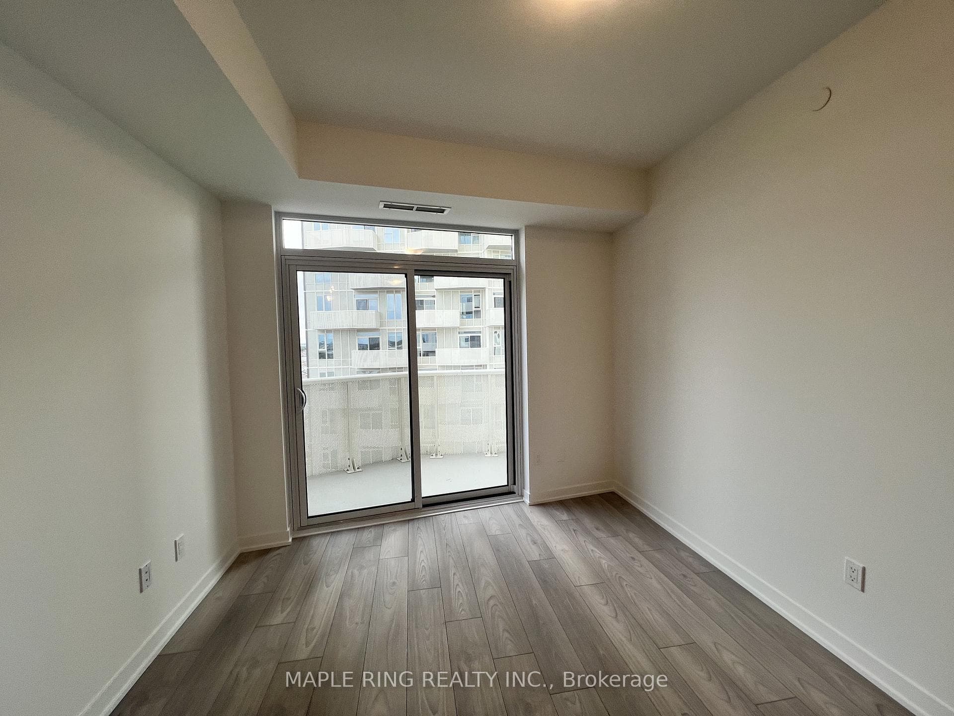 474 Caldari Road Unit 1011 photo 4