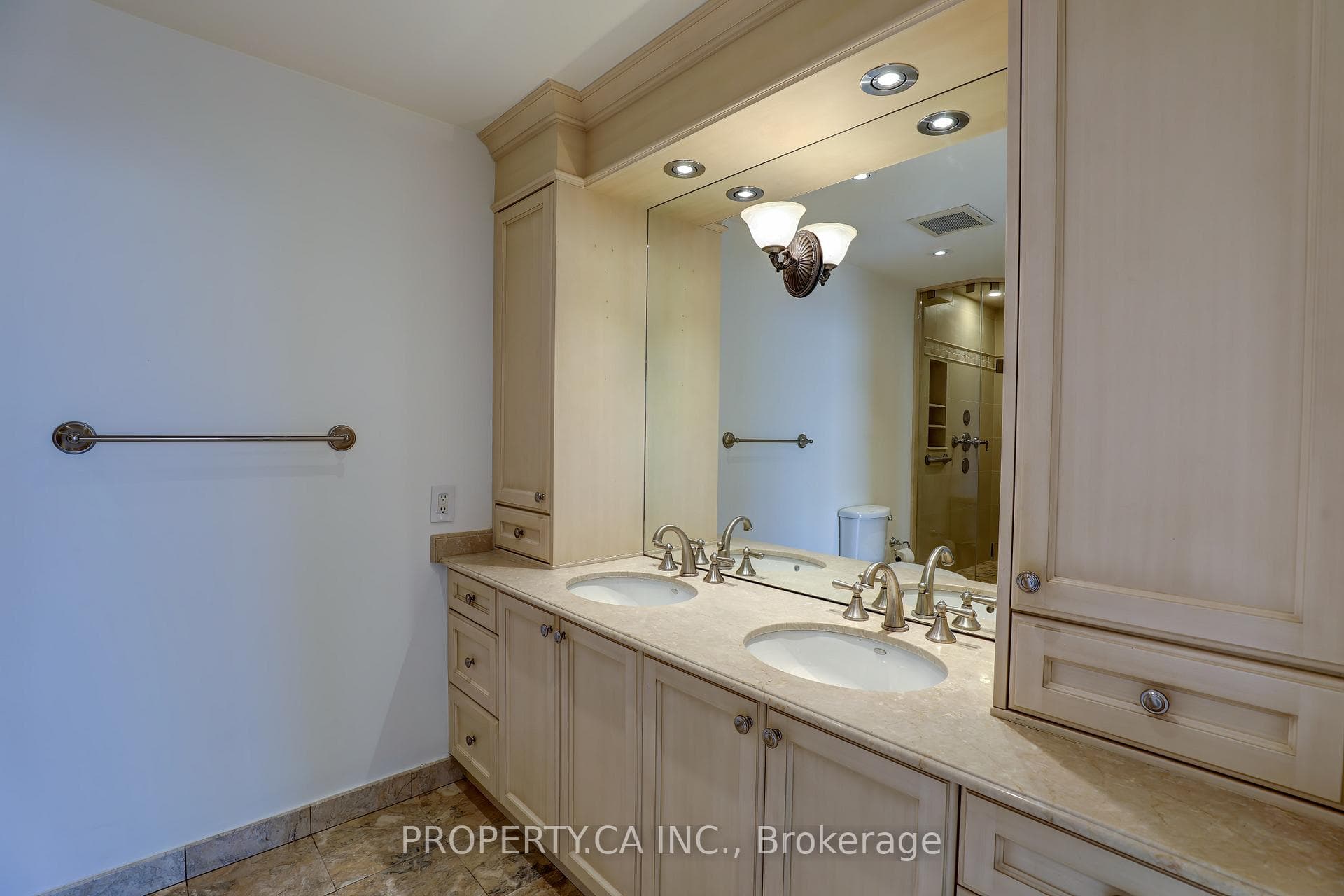 2045 Lake Shore Boulevard Unit 3701 photo 28